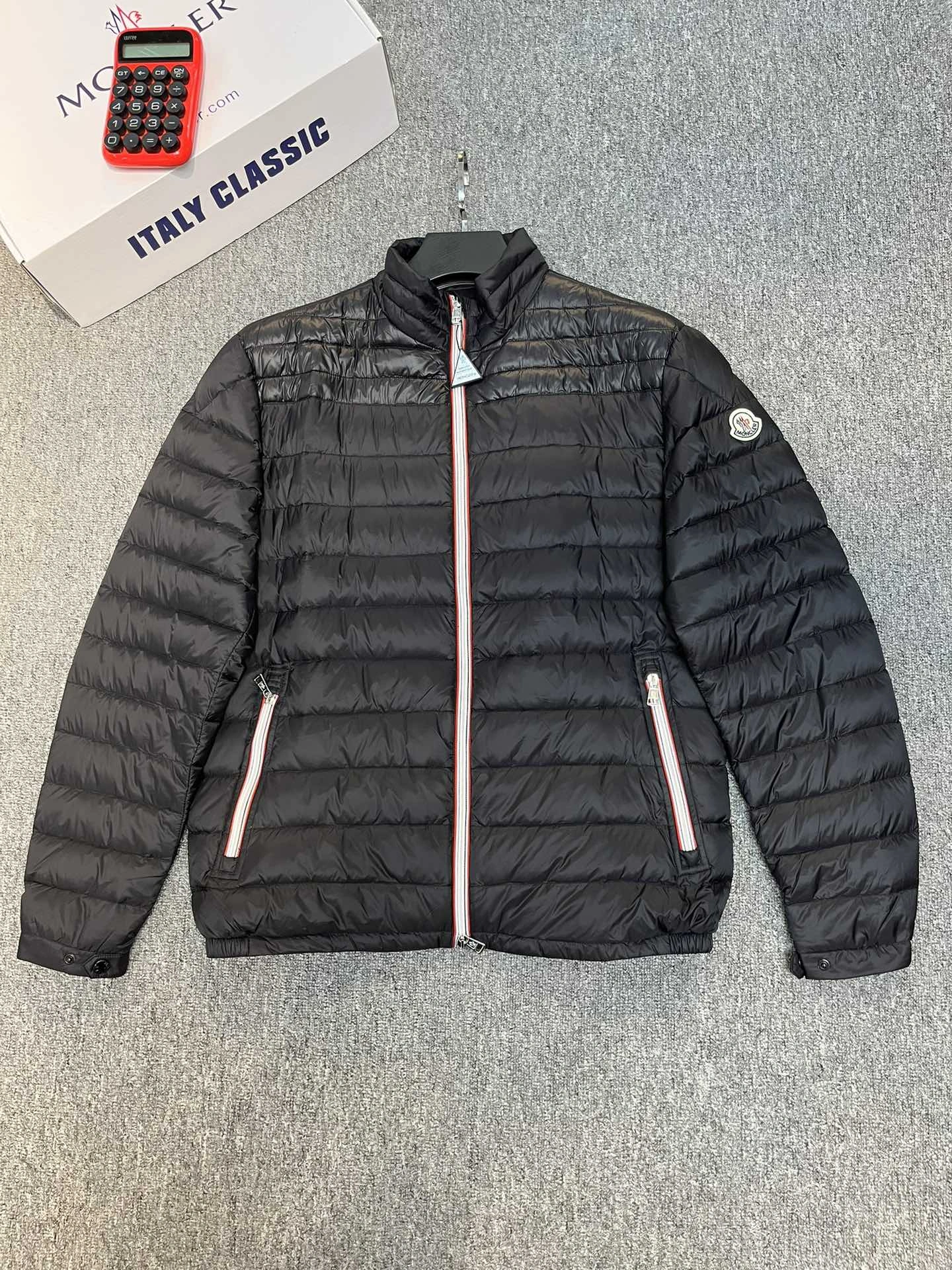 StreetReady Moncler Down Jackets 146324
