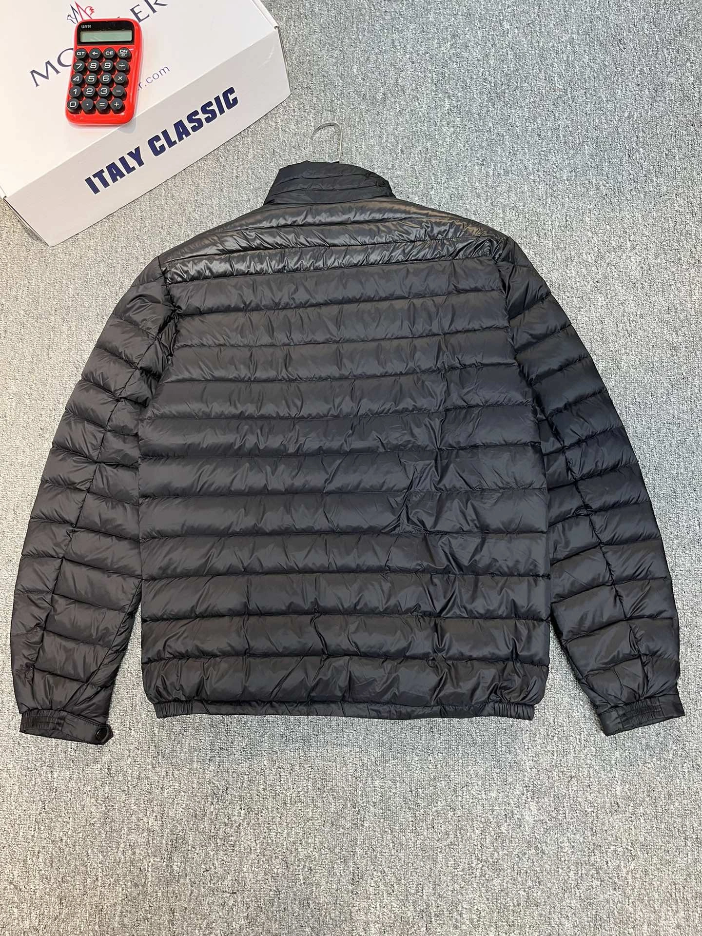 StreetReady Moncler Down Jackets 146324