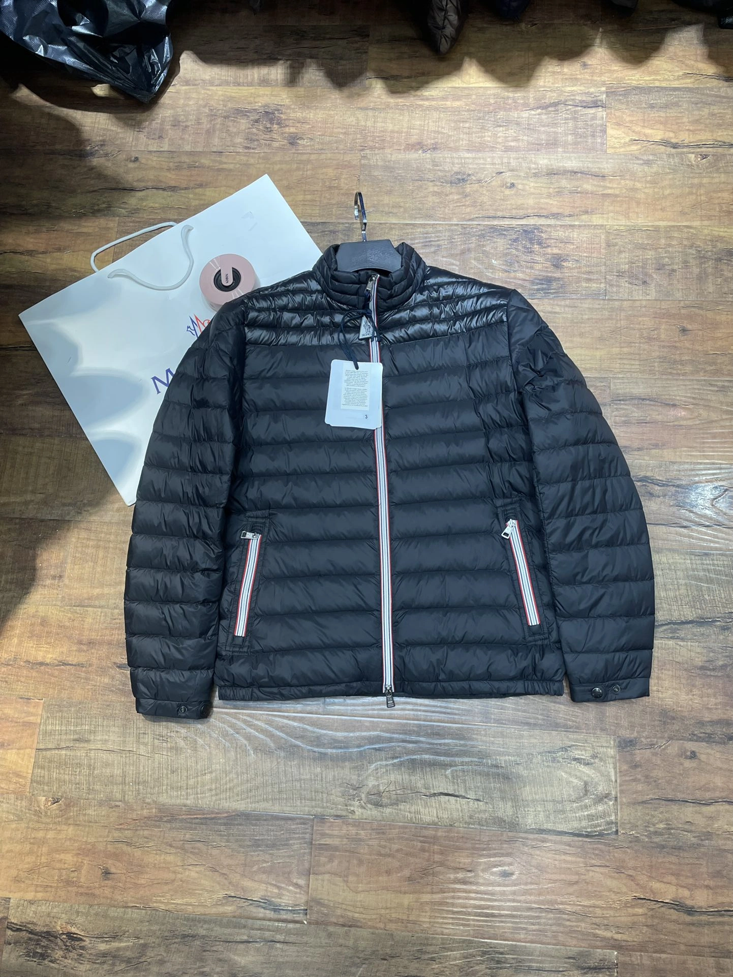 Moncler Down Jackets ModernLook 146329