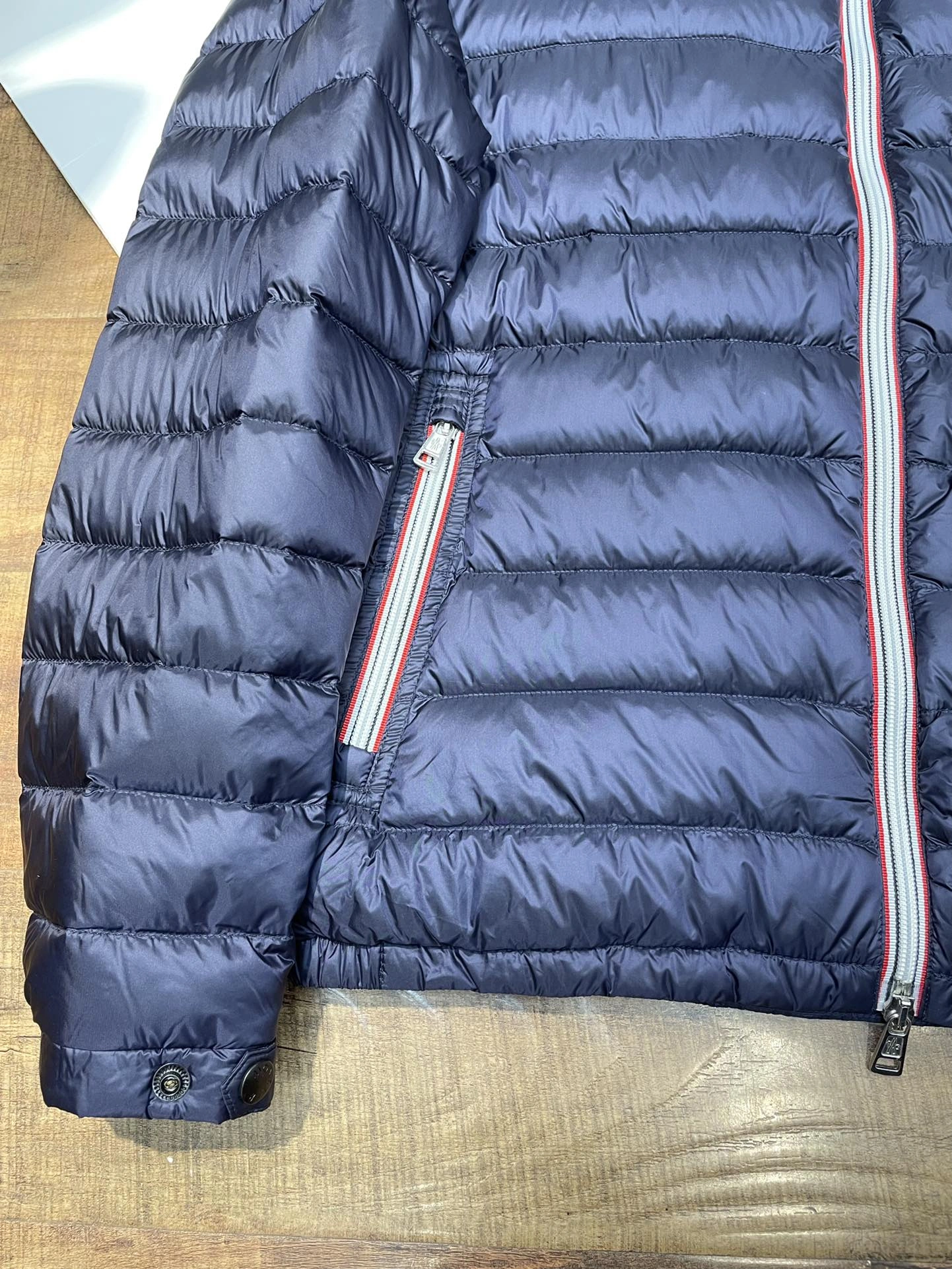 Moncler Down Jackets ModernLook 146329