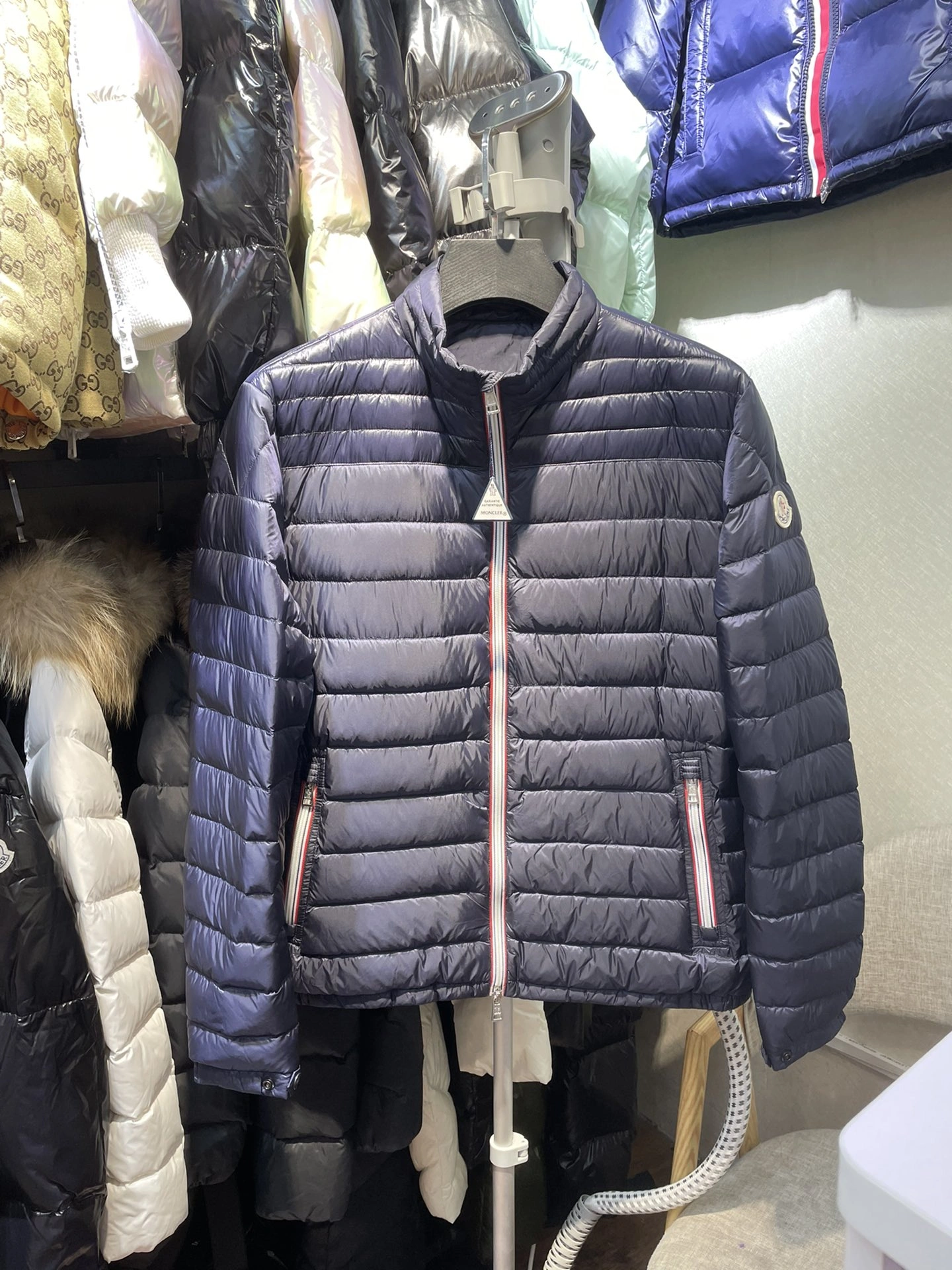 Moncler Down Jackets ModernLook 146329