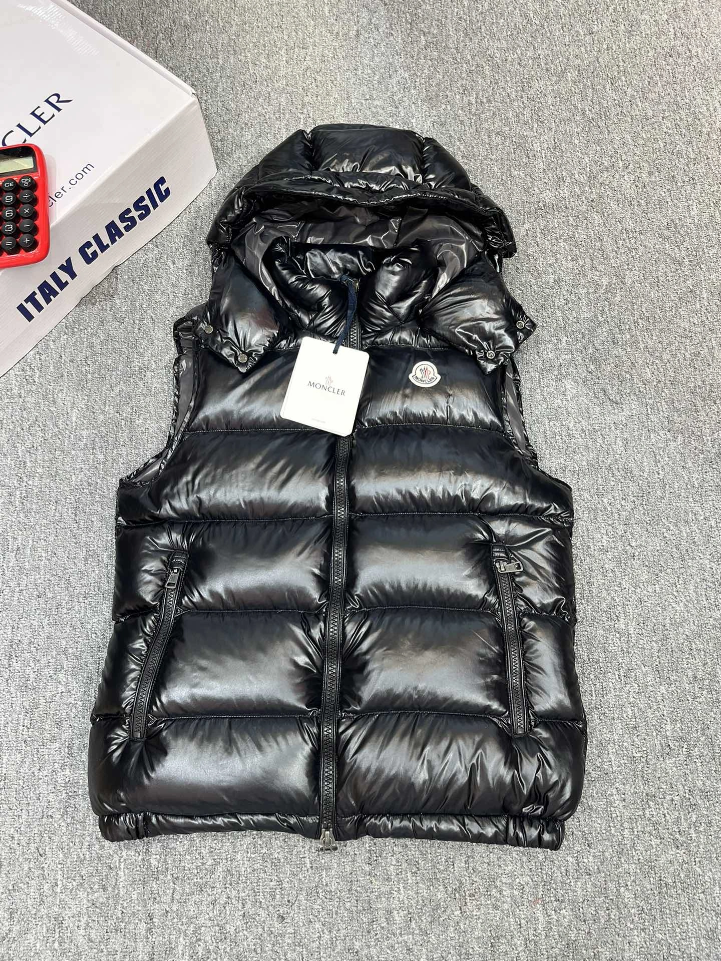 Moncler Down Jackets Reliable 146318
