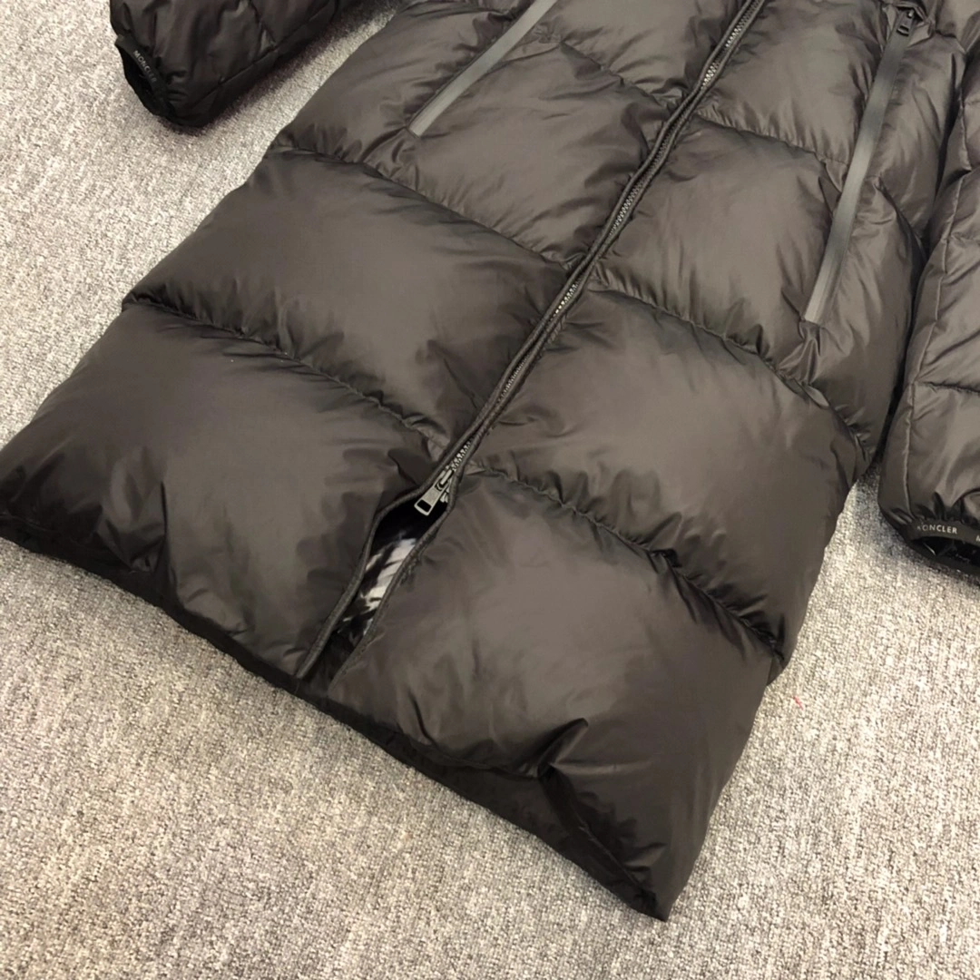 MoistureWicking Moncler Down Jackets 146316