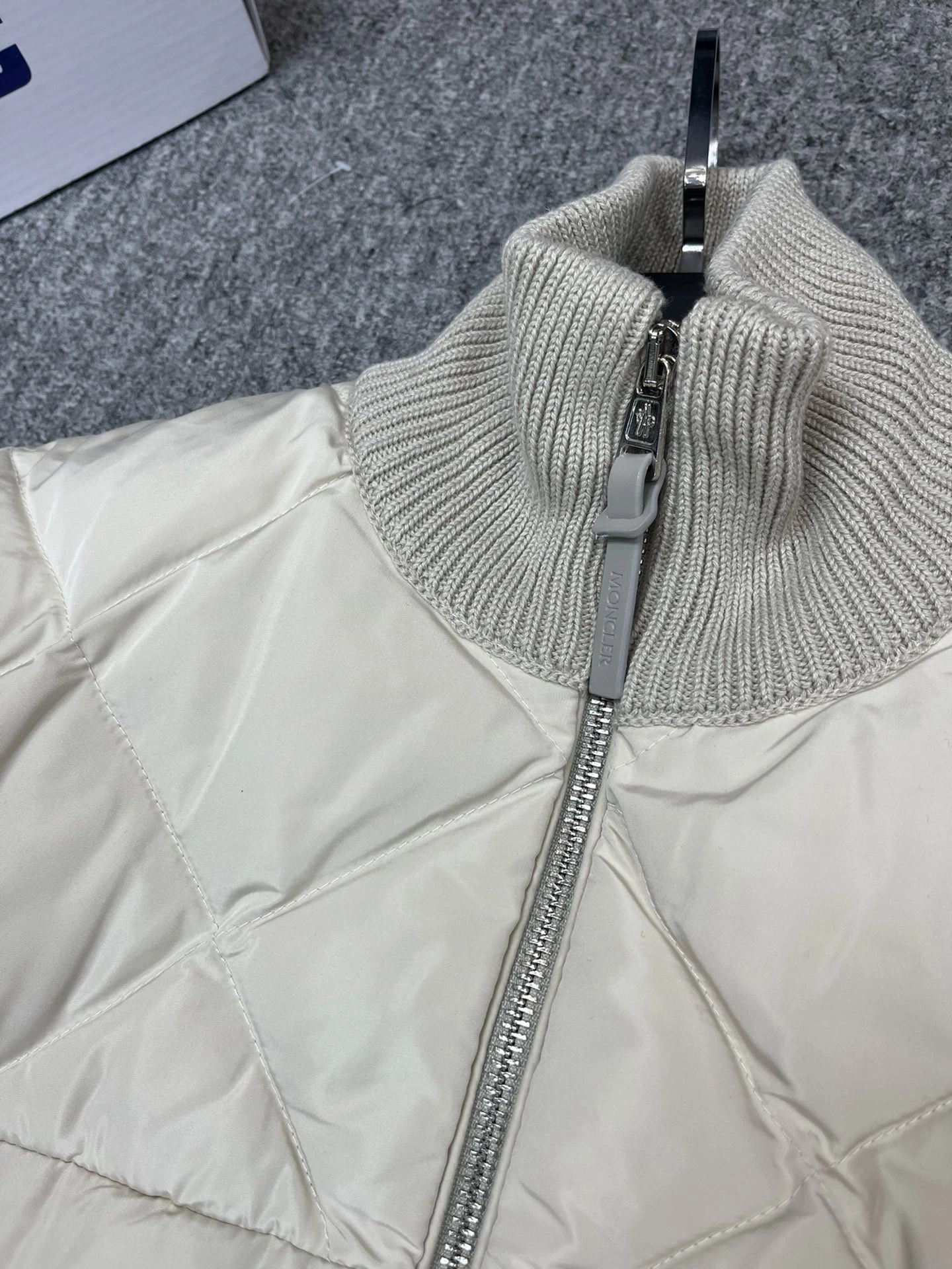 GoAnywhere Moncler Down Jackets 146314
