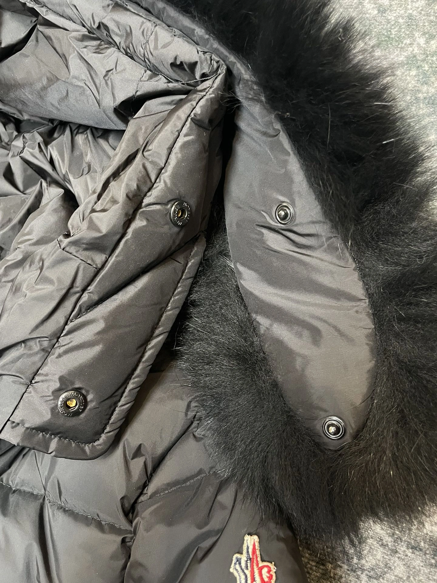 Moncler Down Jackets SmoothTexture 146313