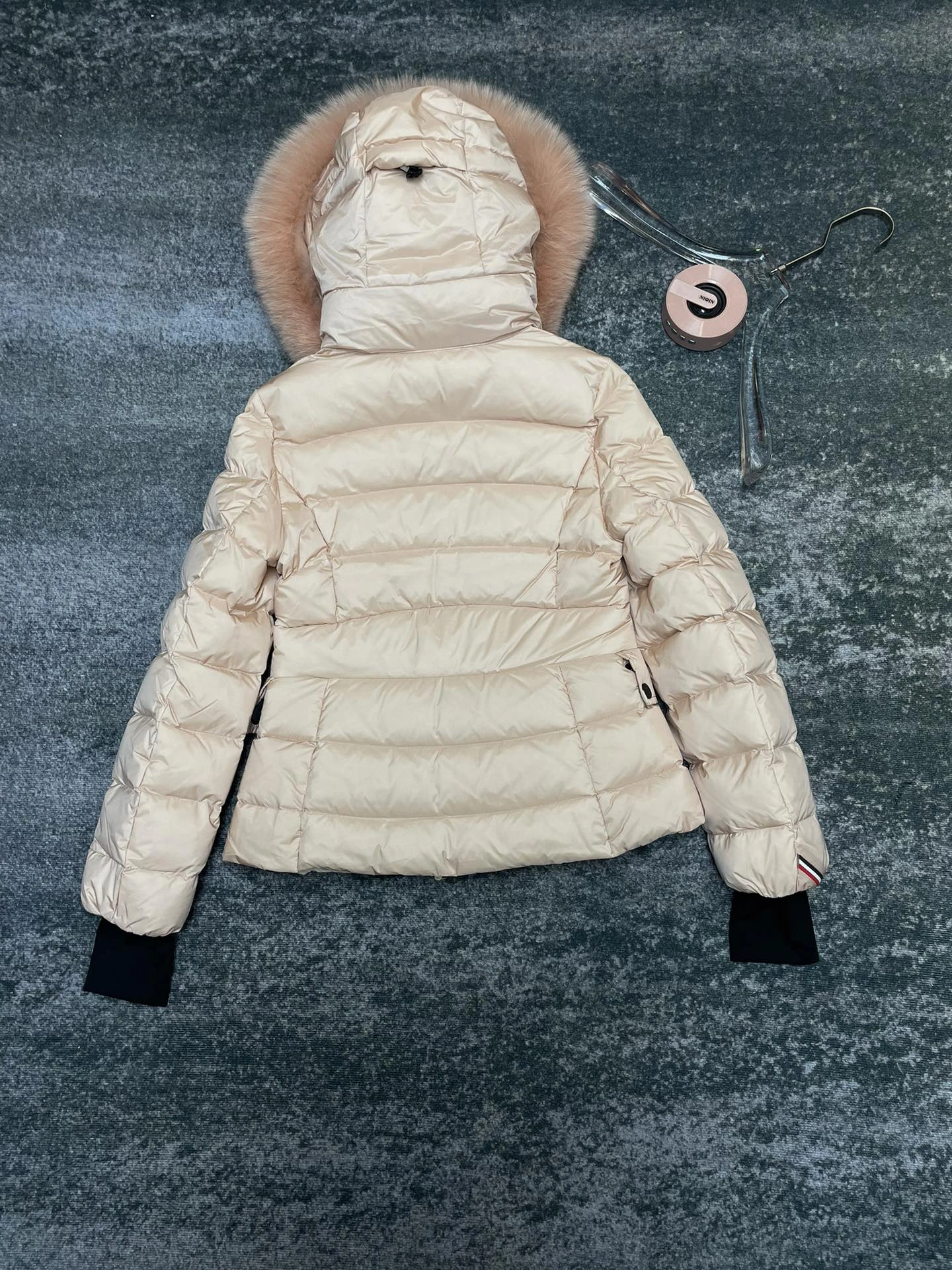 Moncler Down Jackets Unique 146310
