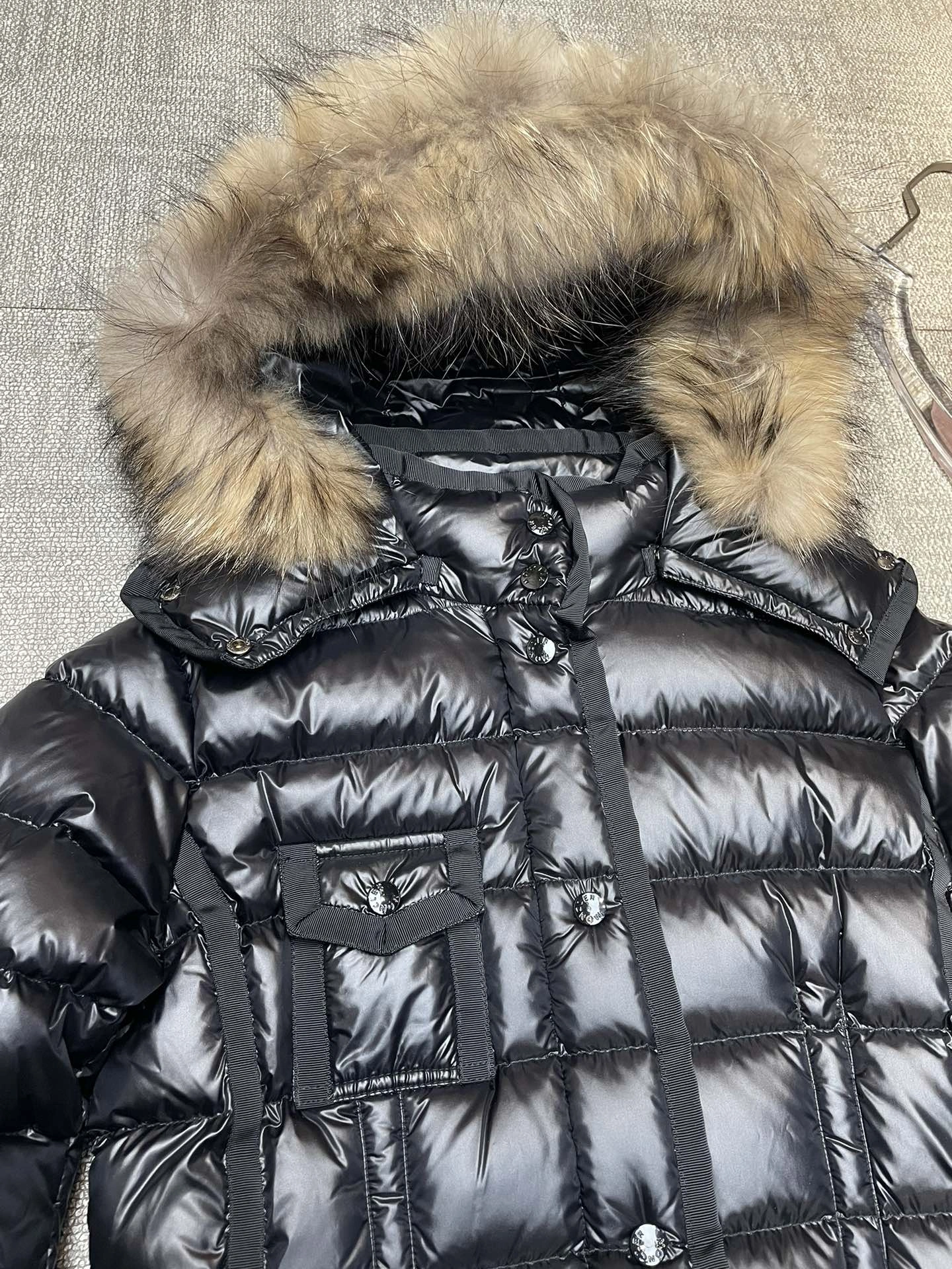 Moncler Down Jackets Sporty 146311