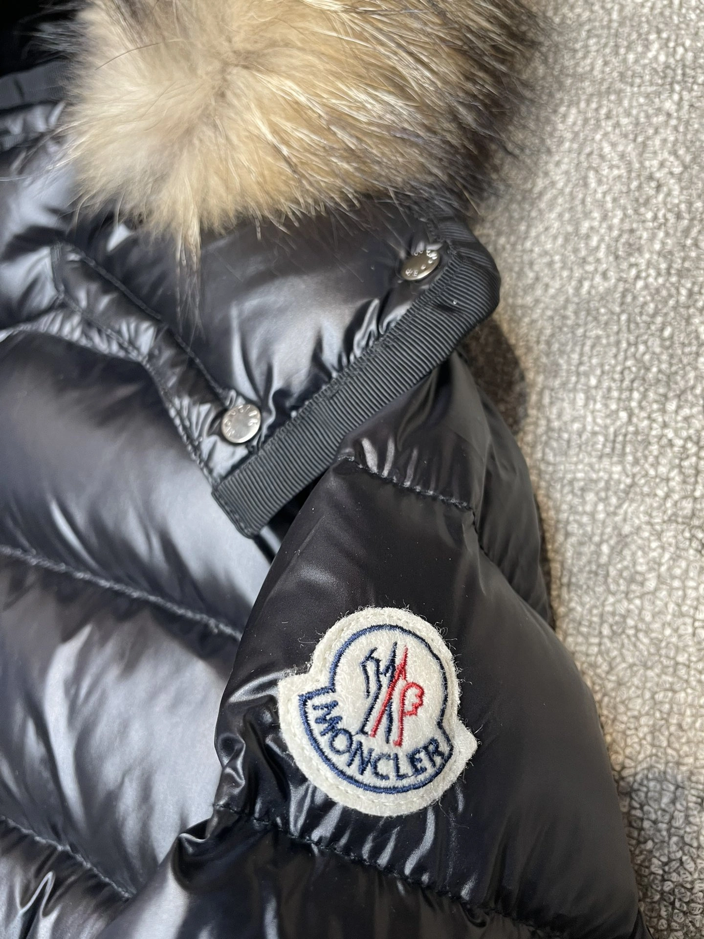 Moncler Down Jackets Sporty 146311