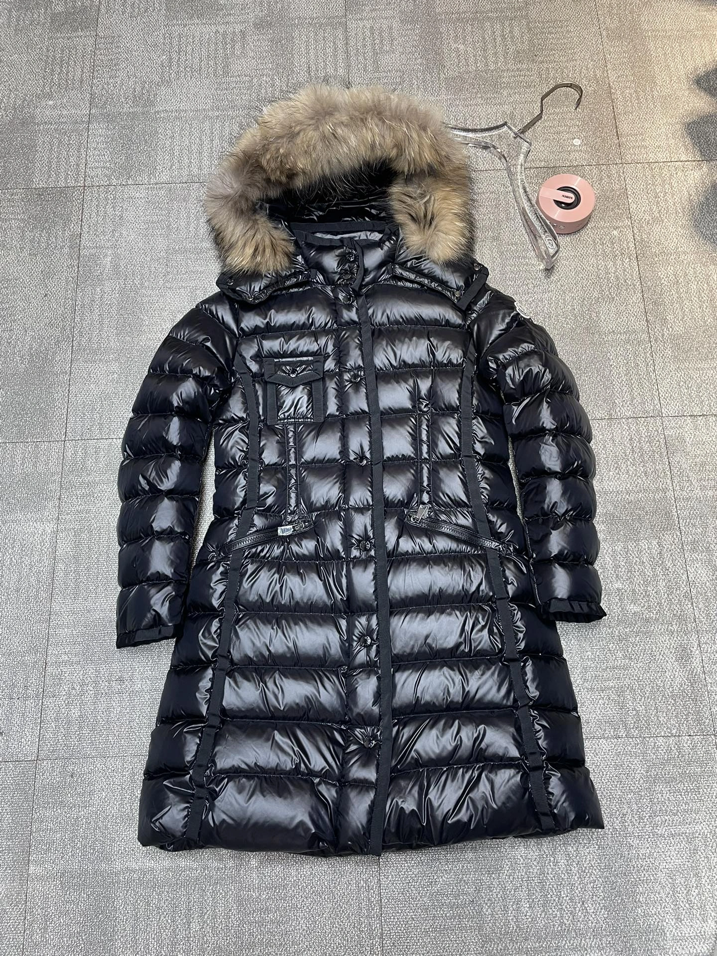 Moncler Down Jackets Sporty 146311