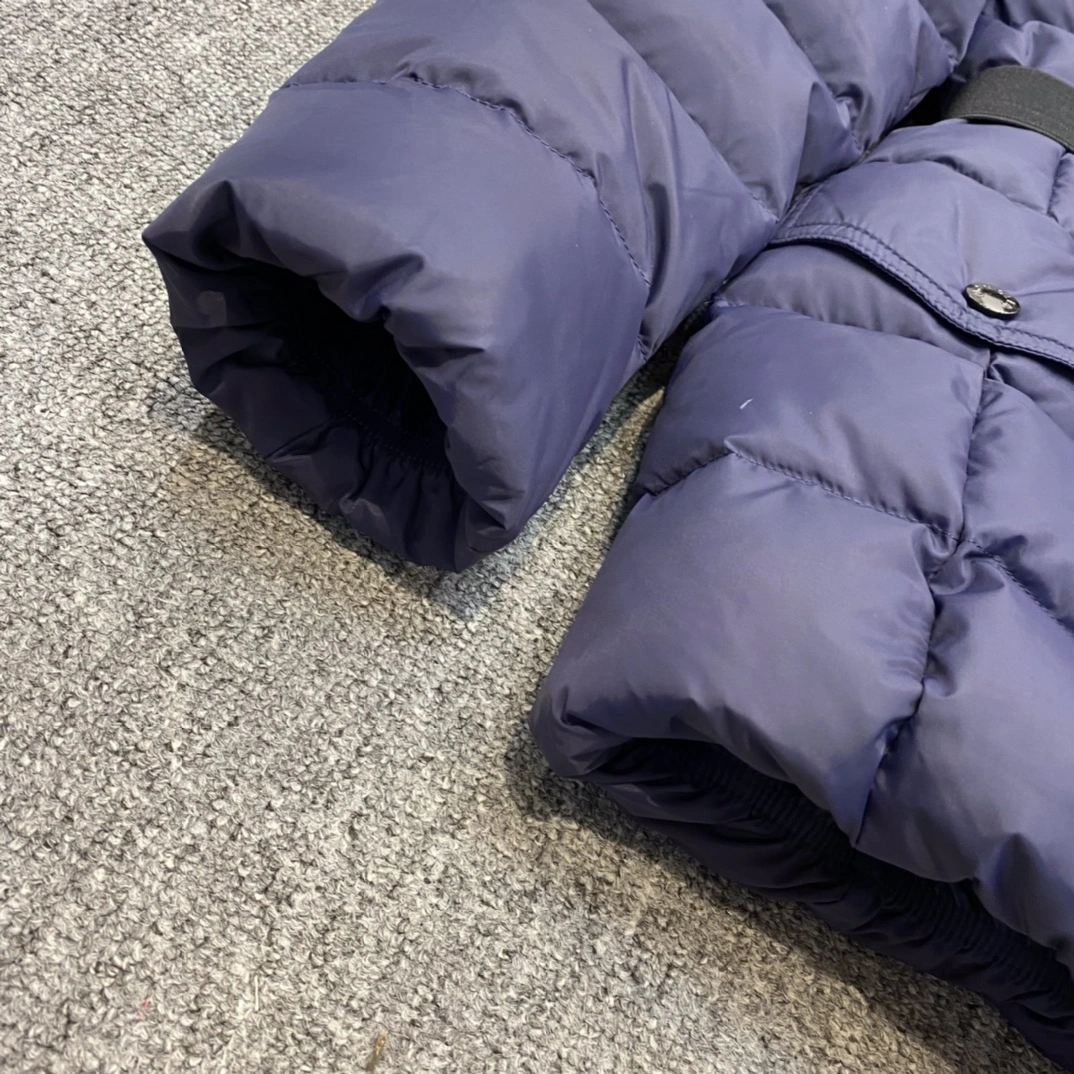 Unique Moncler Down Jackets 146309