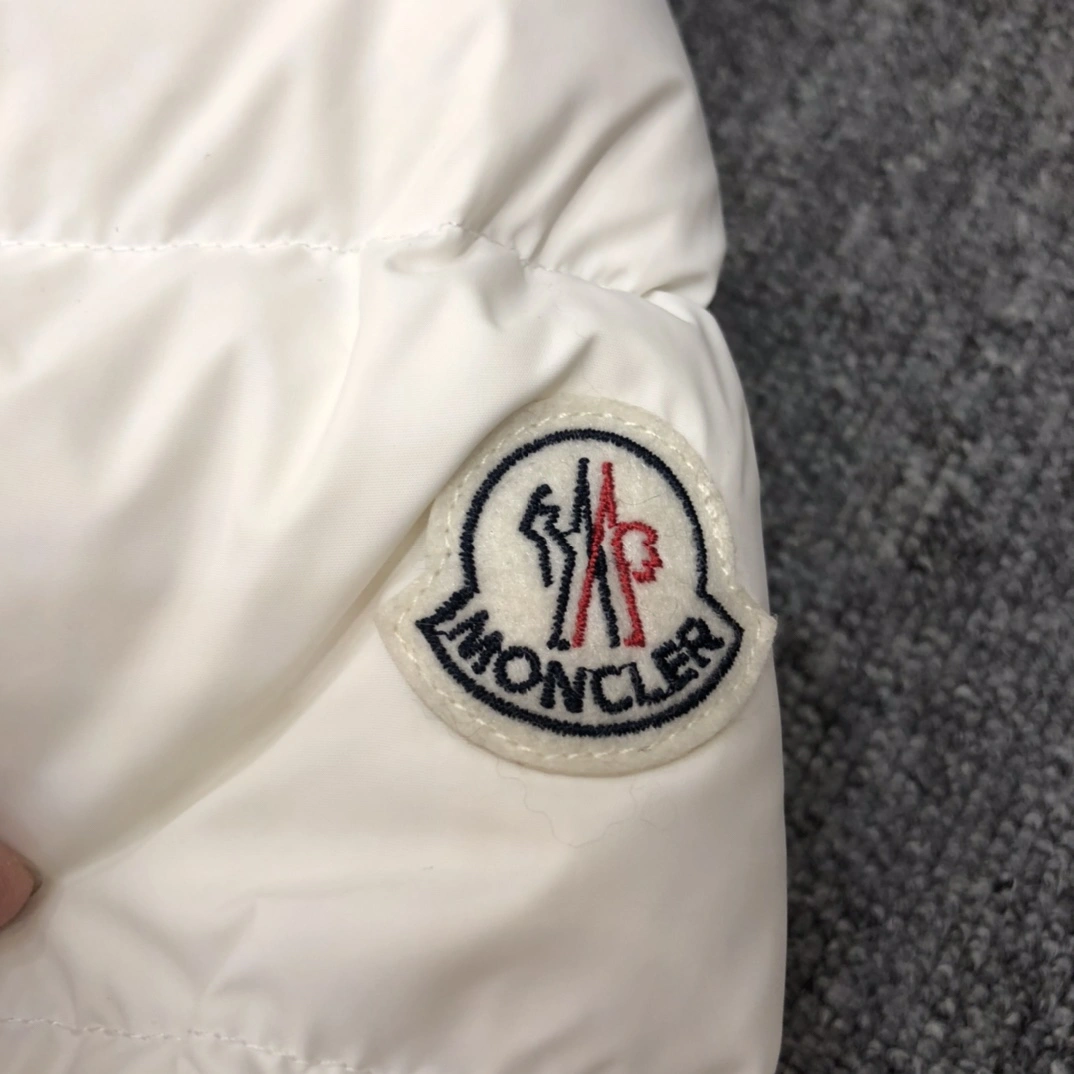 WrinkleFree Moncler Down Jackets 146300