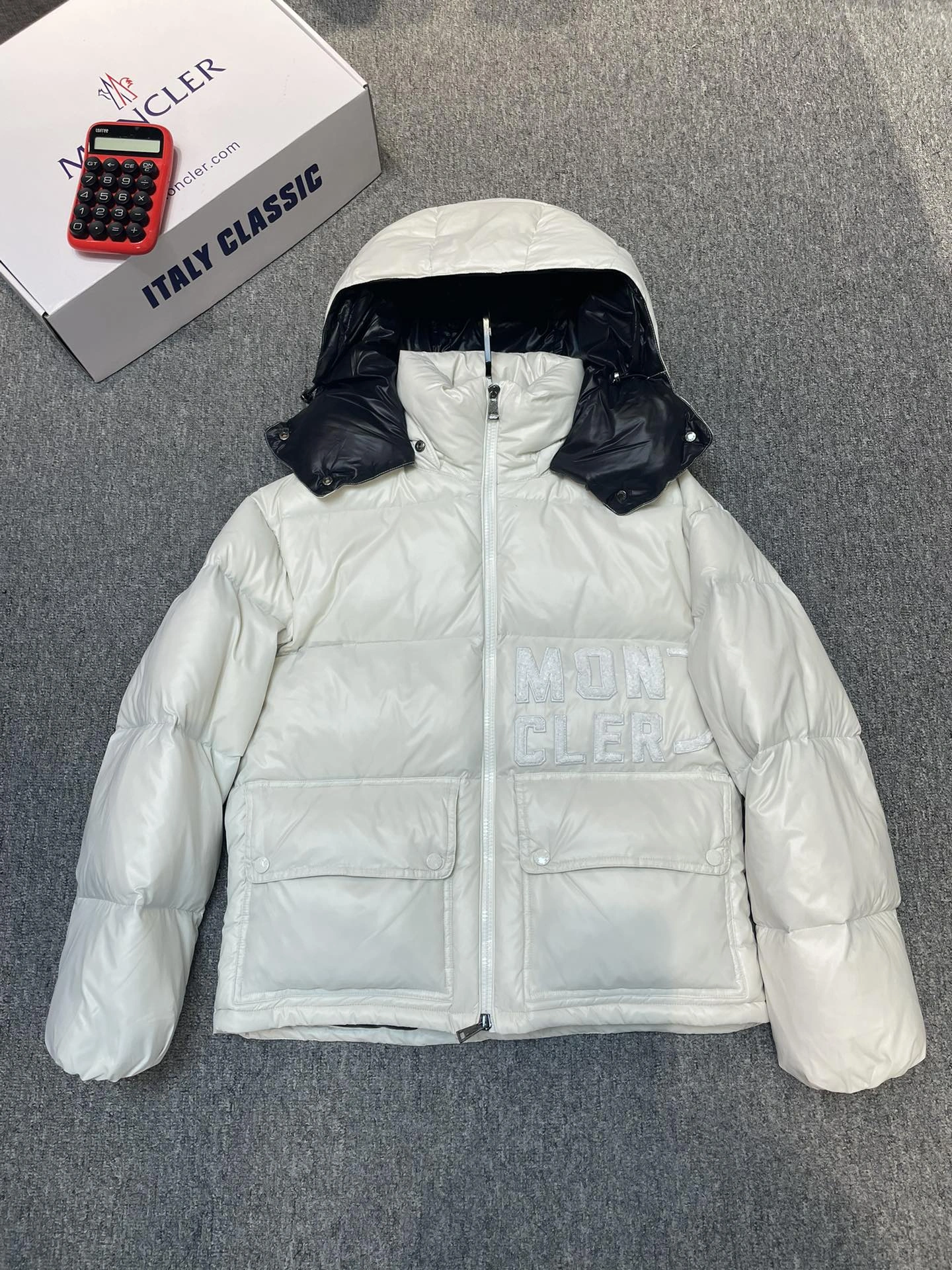Moncler Down Jackets Youthful 146299