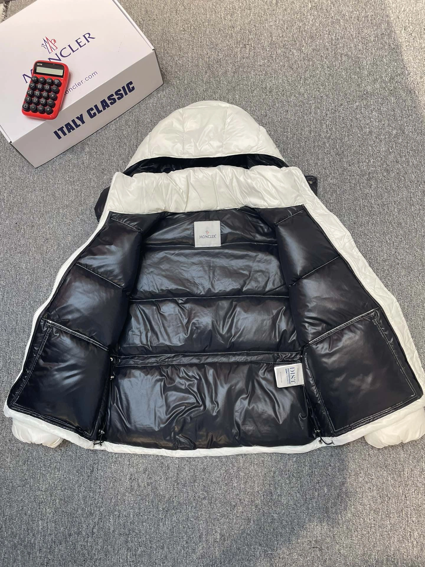 Moncler Down Jackets Youthful 146299