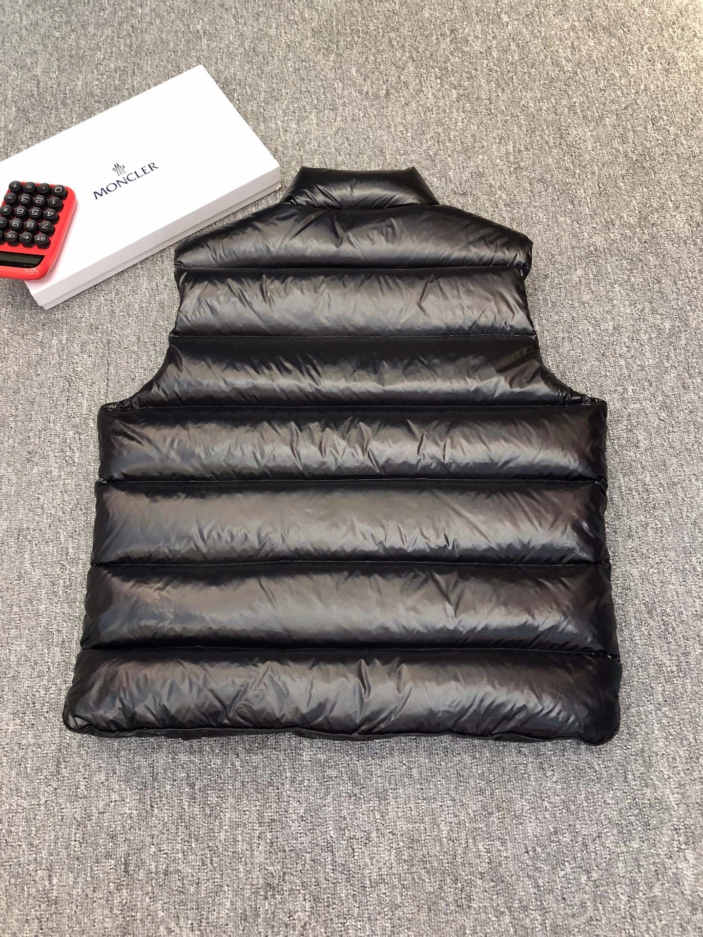 Sophisticated Moncler Down Jackets 146303