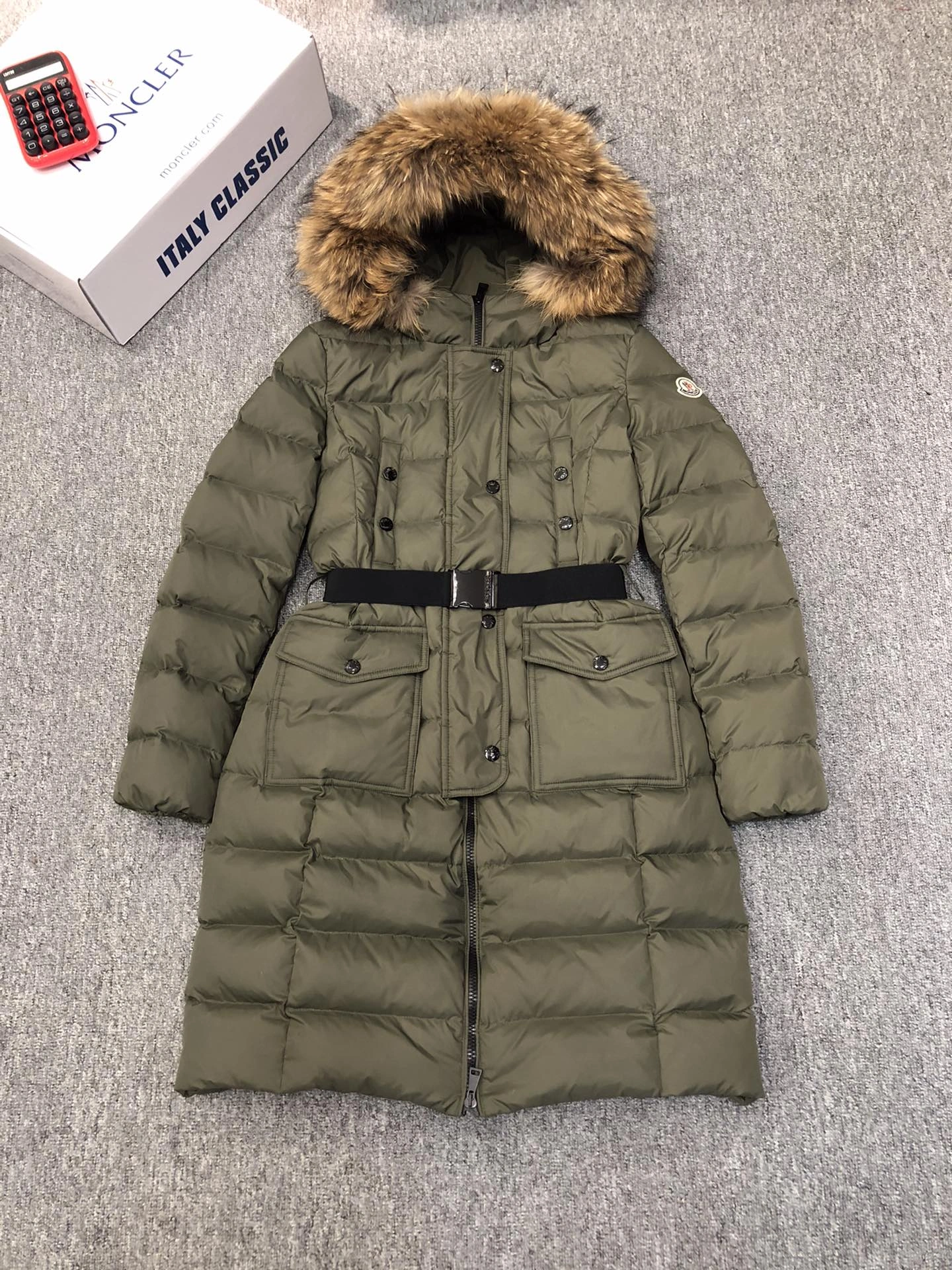 WaterResistant Moncler Down Jackets 146297