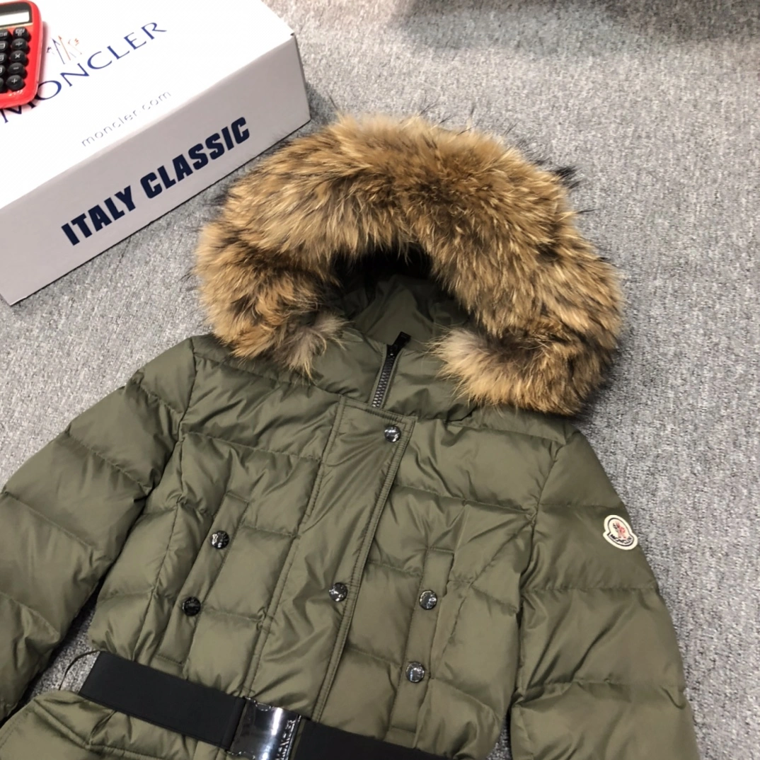 WaterResistant Moncler Down Jackets 146297