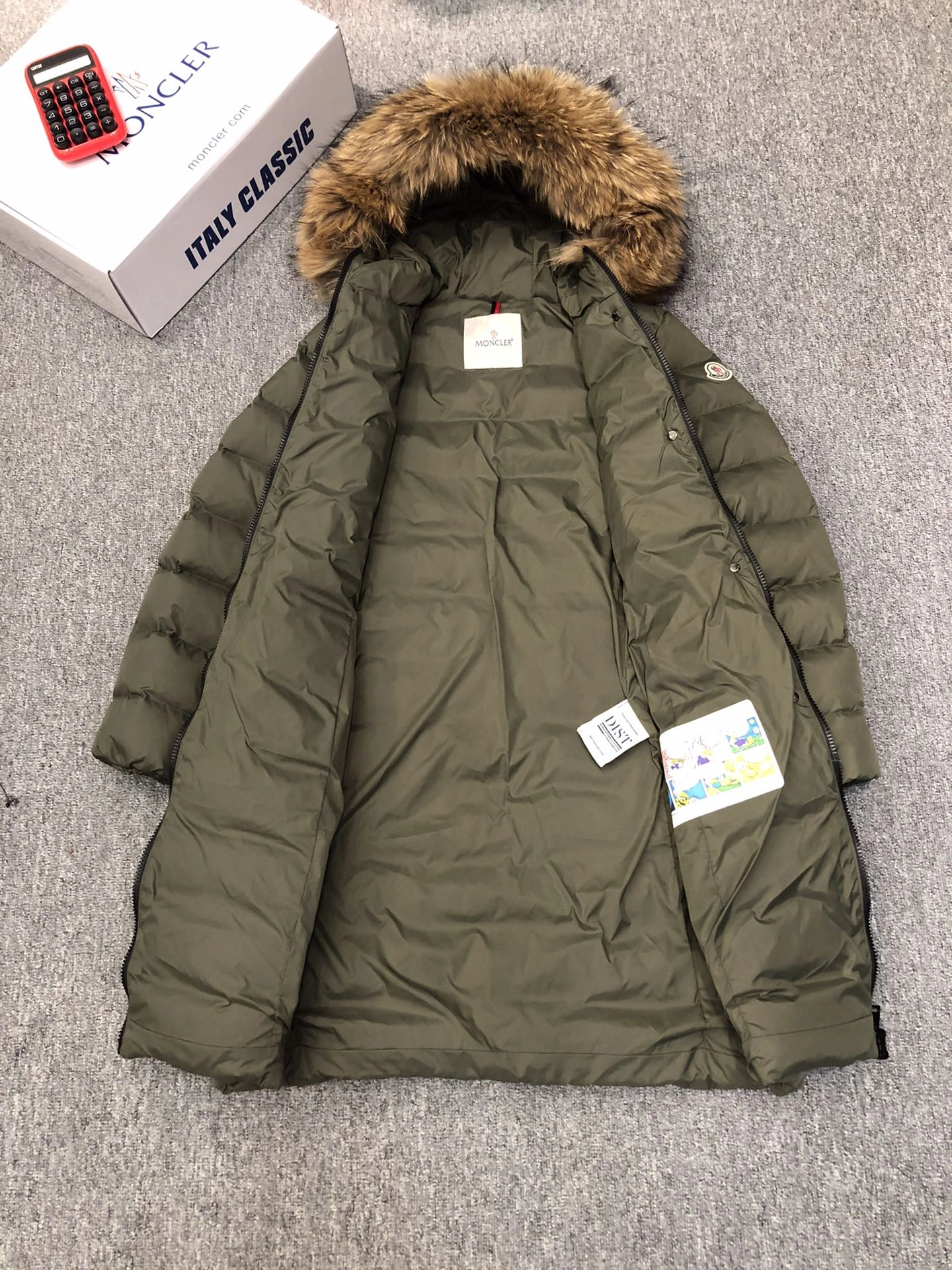 WaterResistant Moncler Down Jackets 146297