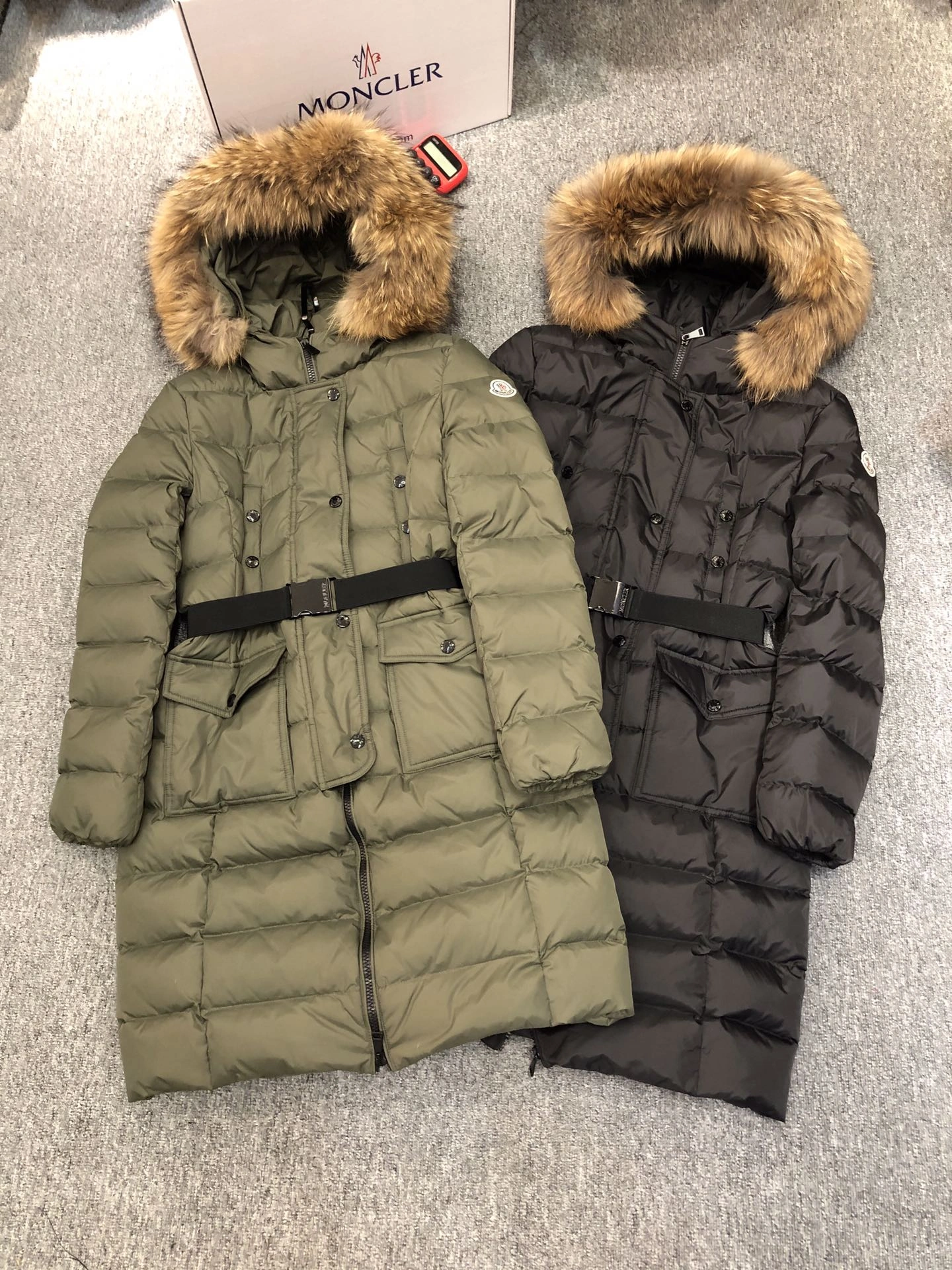 WaterResistant Moncler Down Jackets 146297