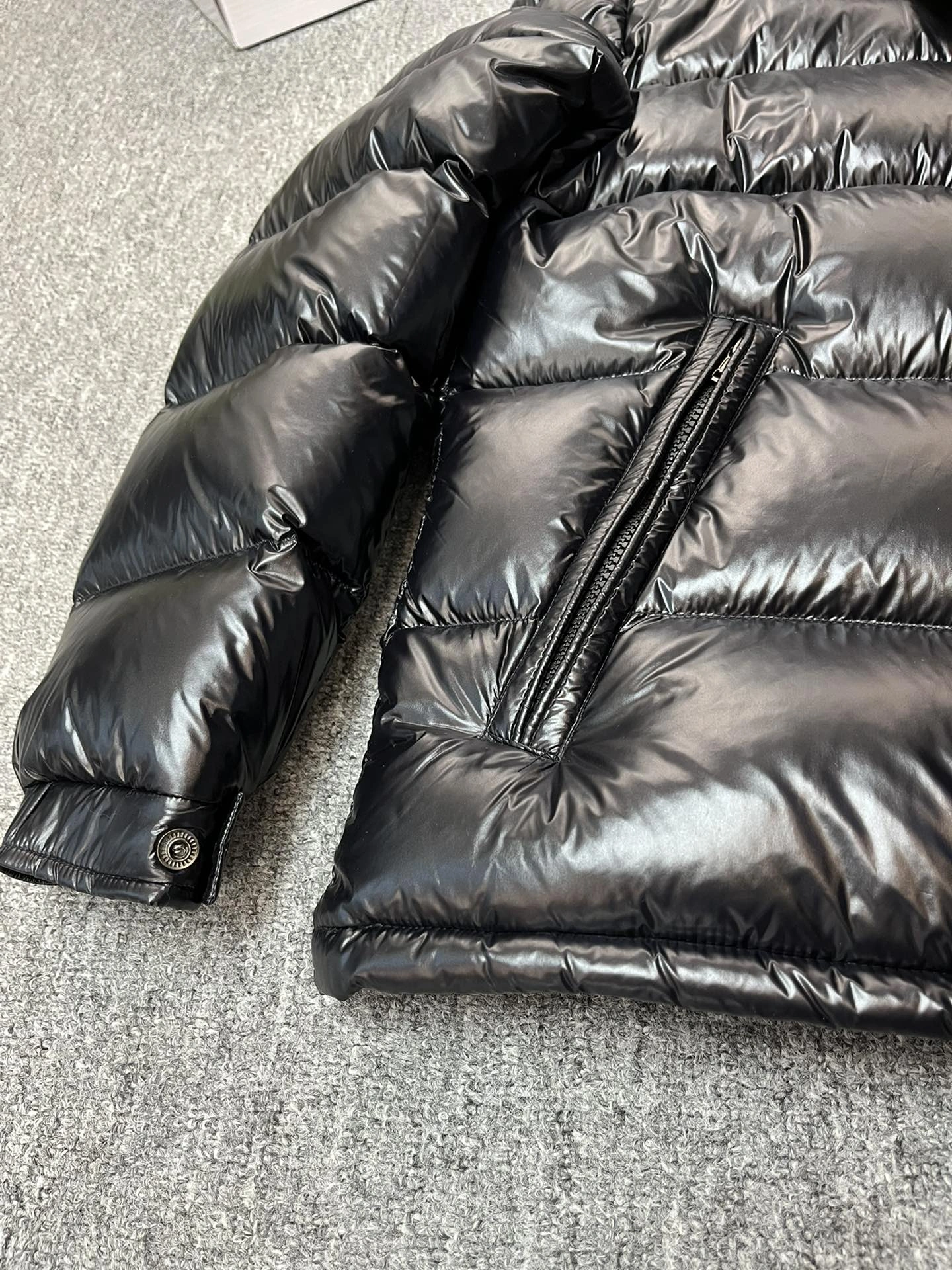 Breathable Moncler Down Jackets 146287