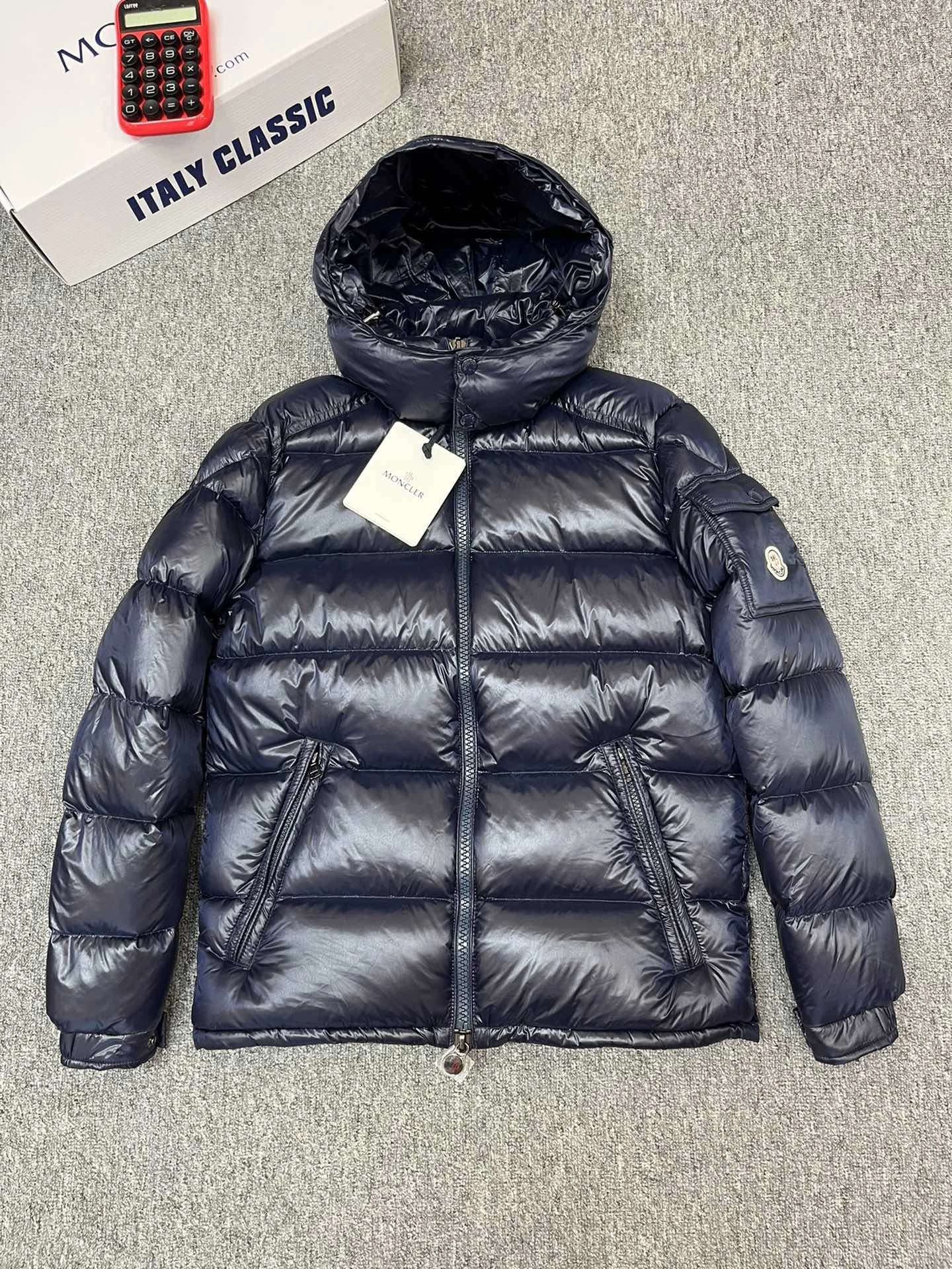 Durable Moncler Down Jackets 146296