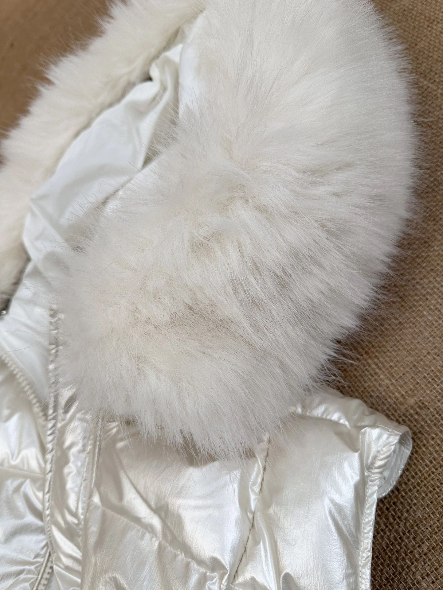Moncler Down Jackets Neat 146285