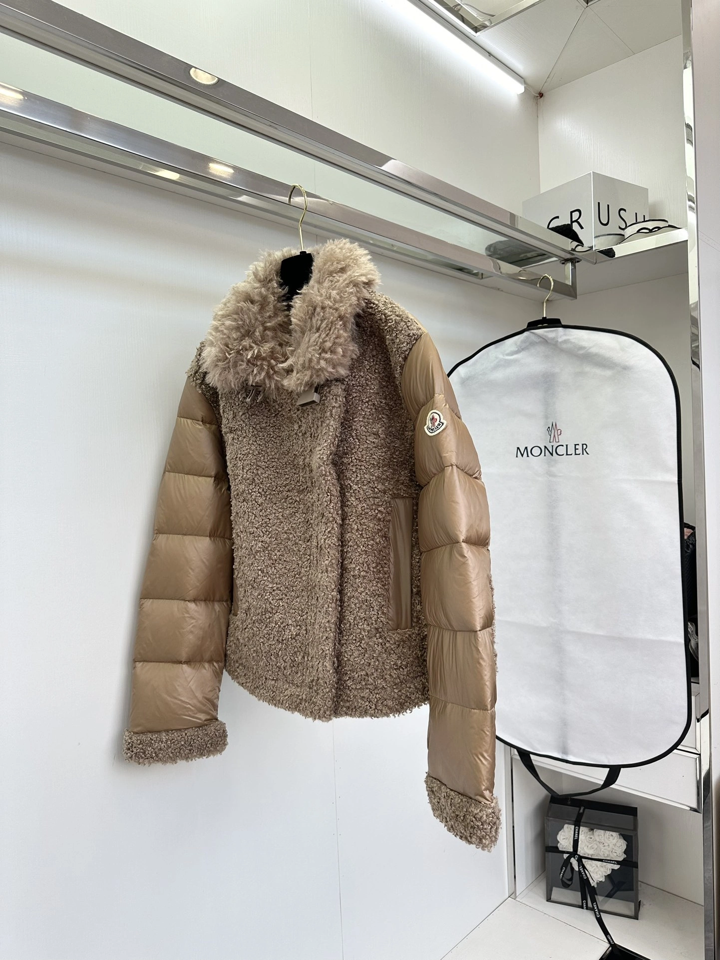 Compact Moncler Down Jackets 146292