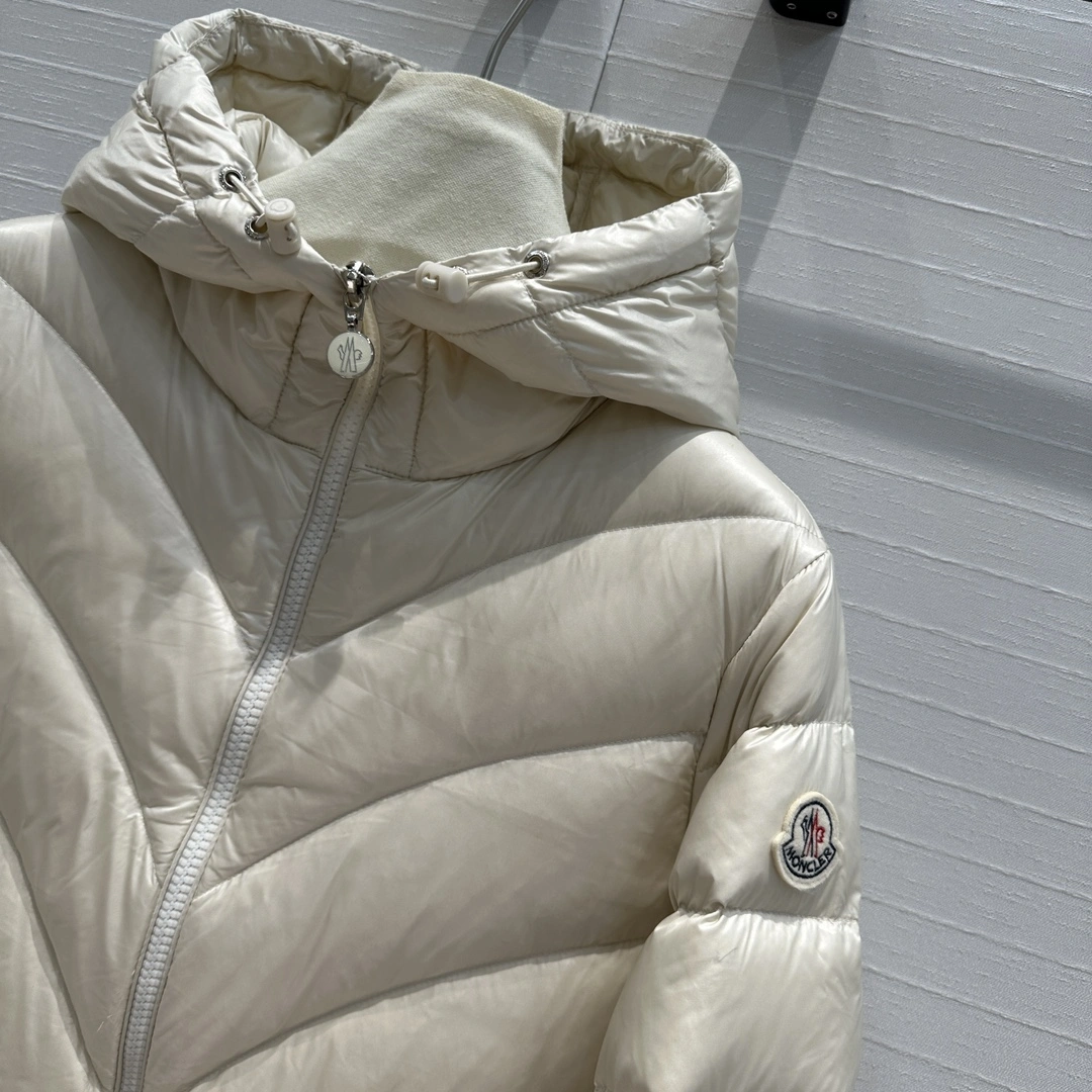 WellDesigned Moncler Down Jackets 146275