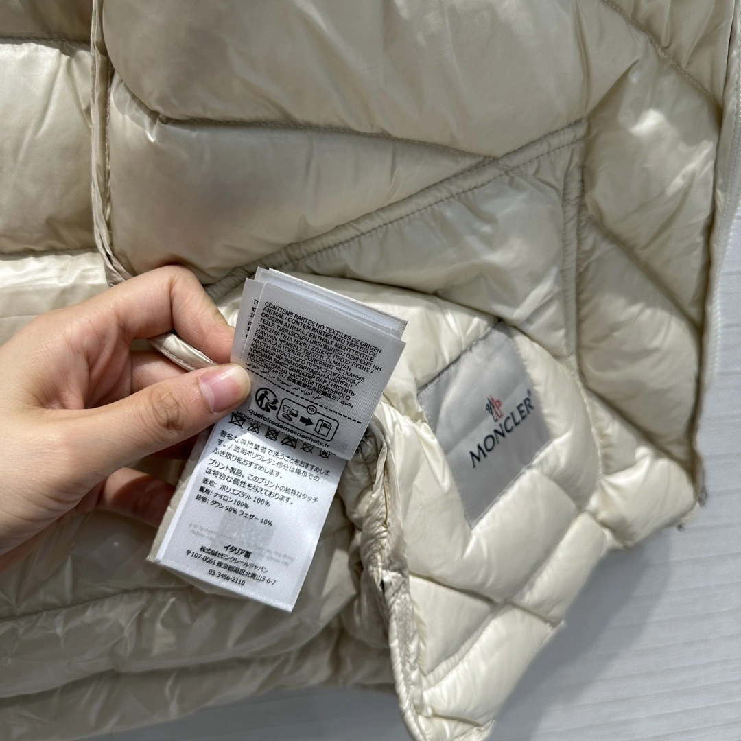 WellDesigned Moncler Down Jackets 146275