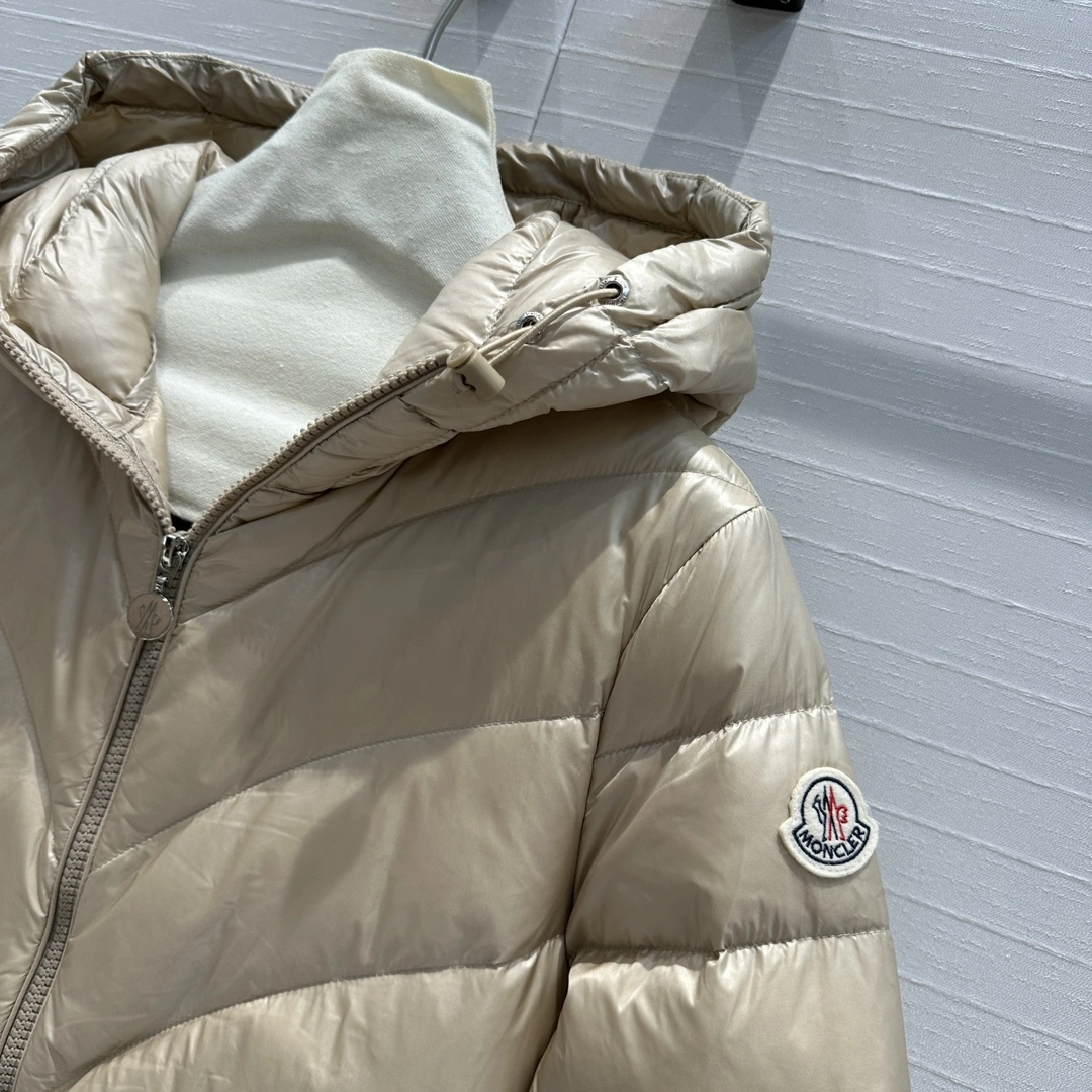 Moncler Down Jackets Modern 146278