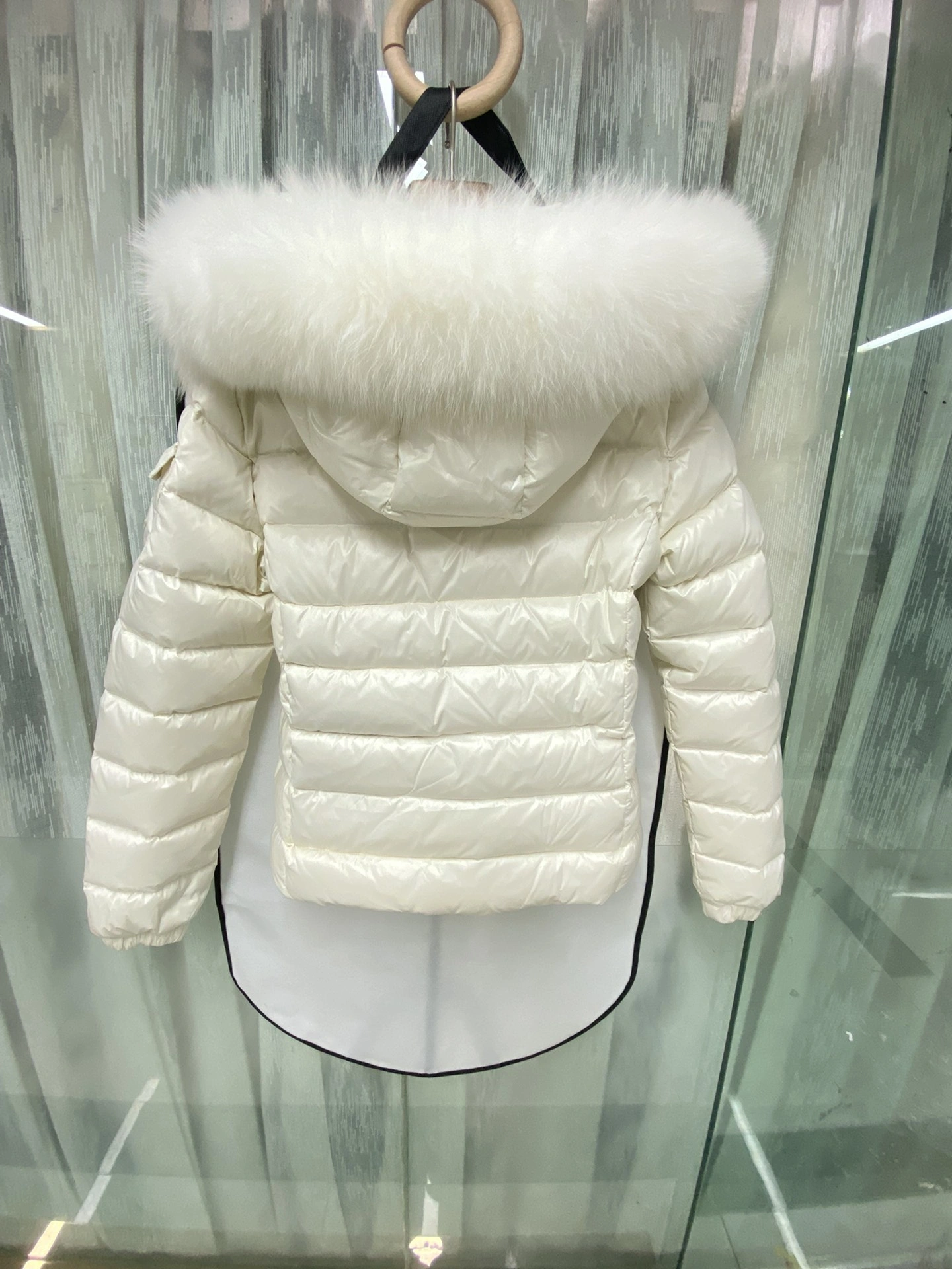 SoftTouch Moncler Down Jackets 146276