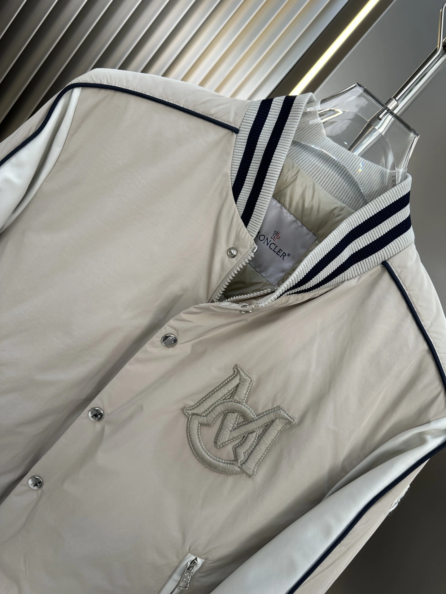 Moncler Down Jackets Seasonal 146273