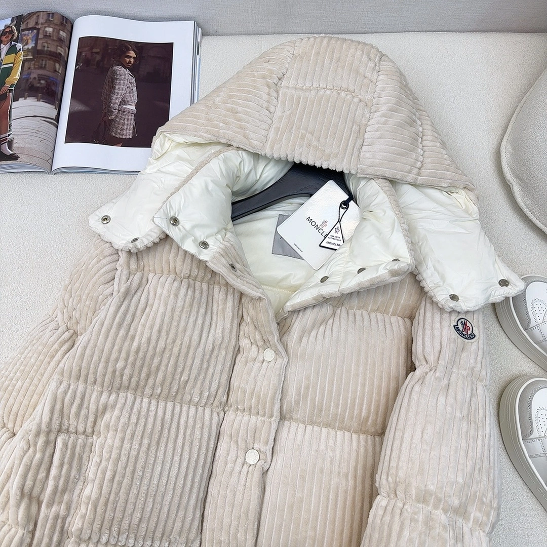 EasyMatch Moncler Down Jackets 146271