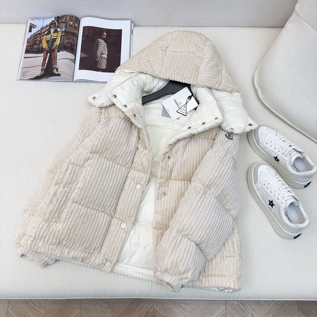 EasyMatch Moncler Down Jackets 146271