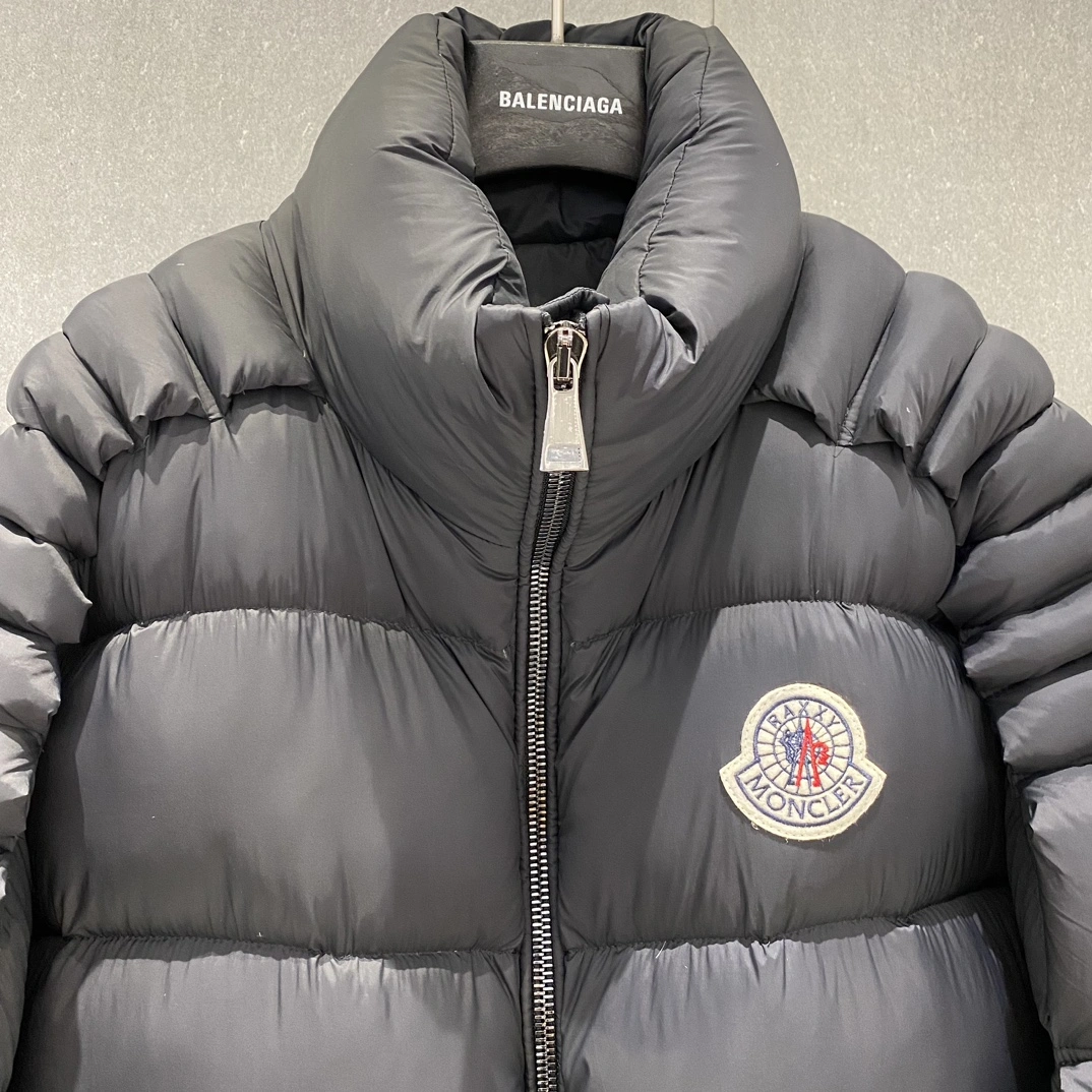 Sustainable Moncler Down Jackets 146262