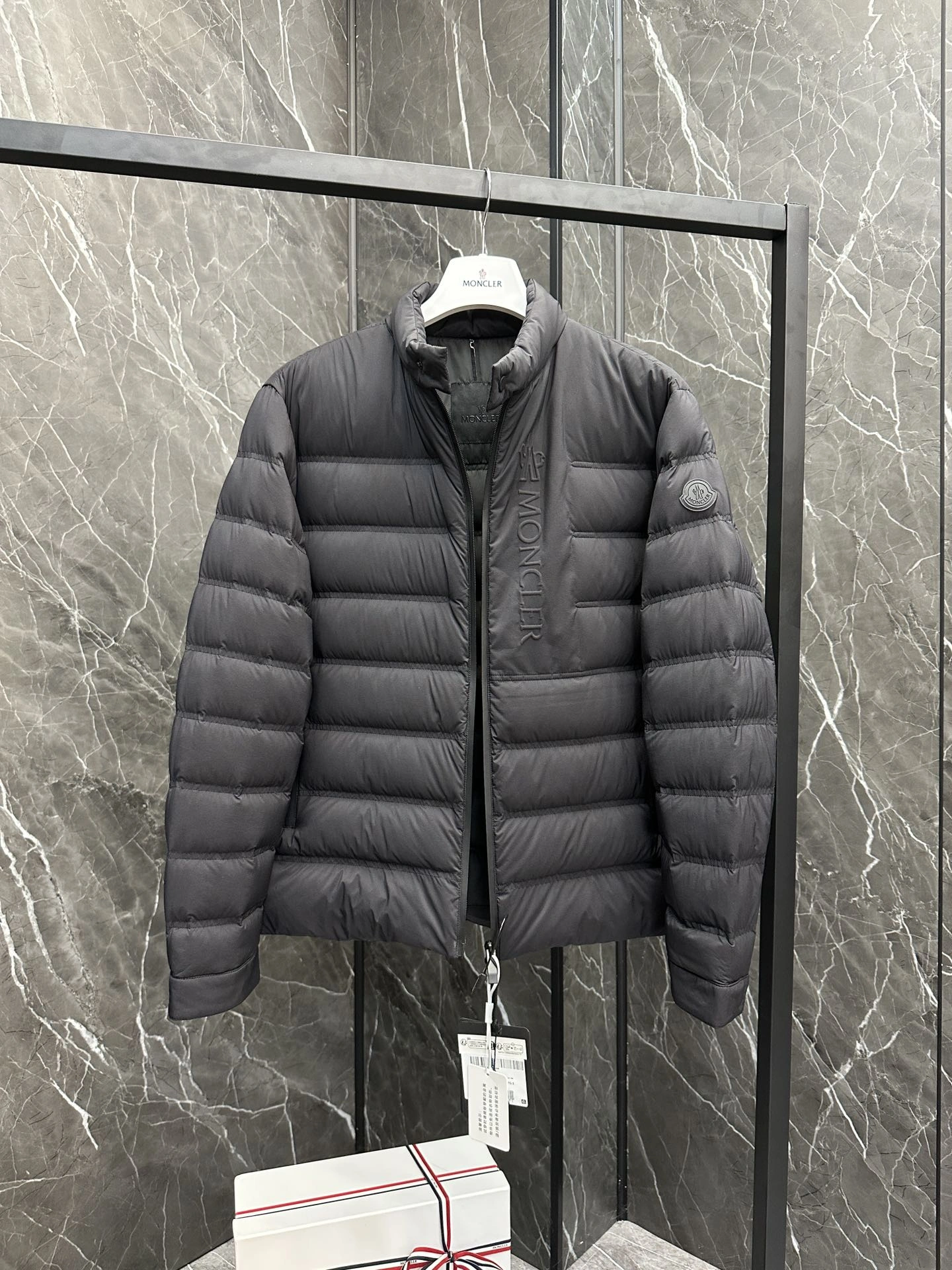 Moncler Down Jackets Efficient 146259