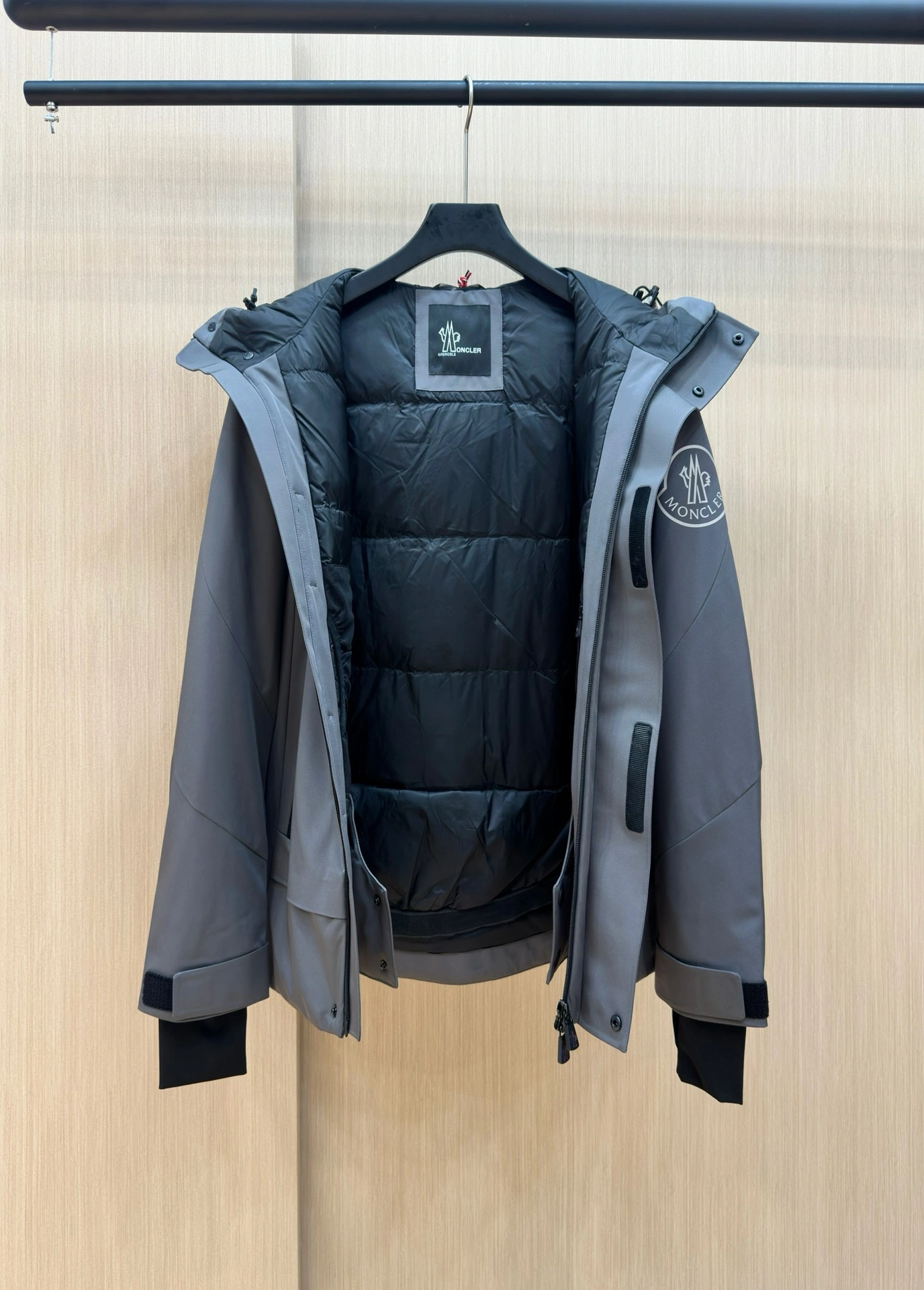 Stylish Moncler Down Jackets 146263