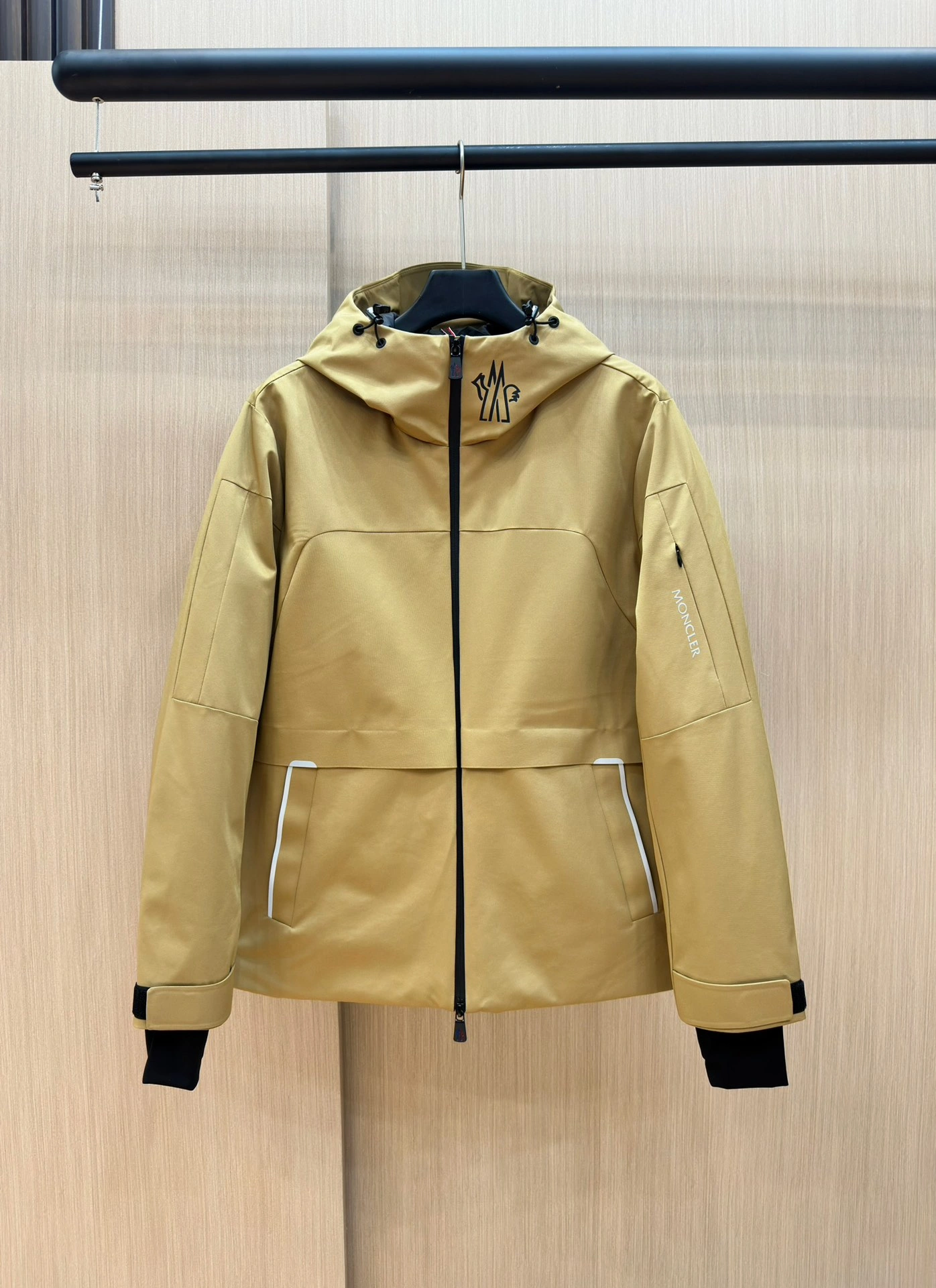 AllSeason Moncler Down Jackets 146260