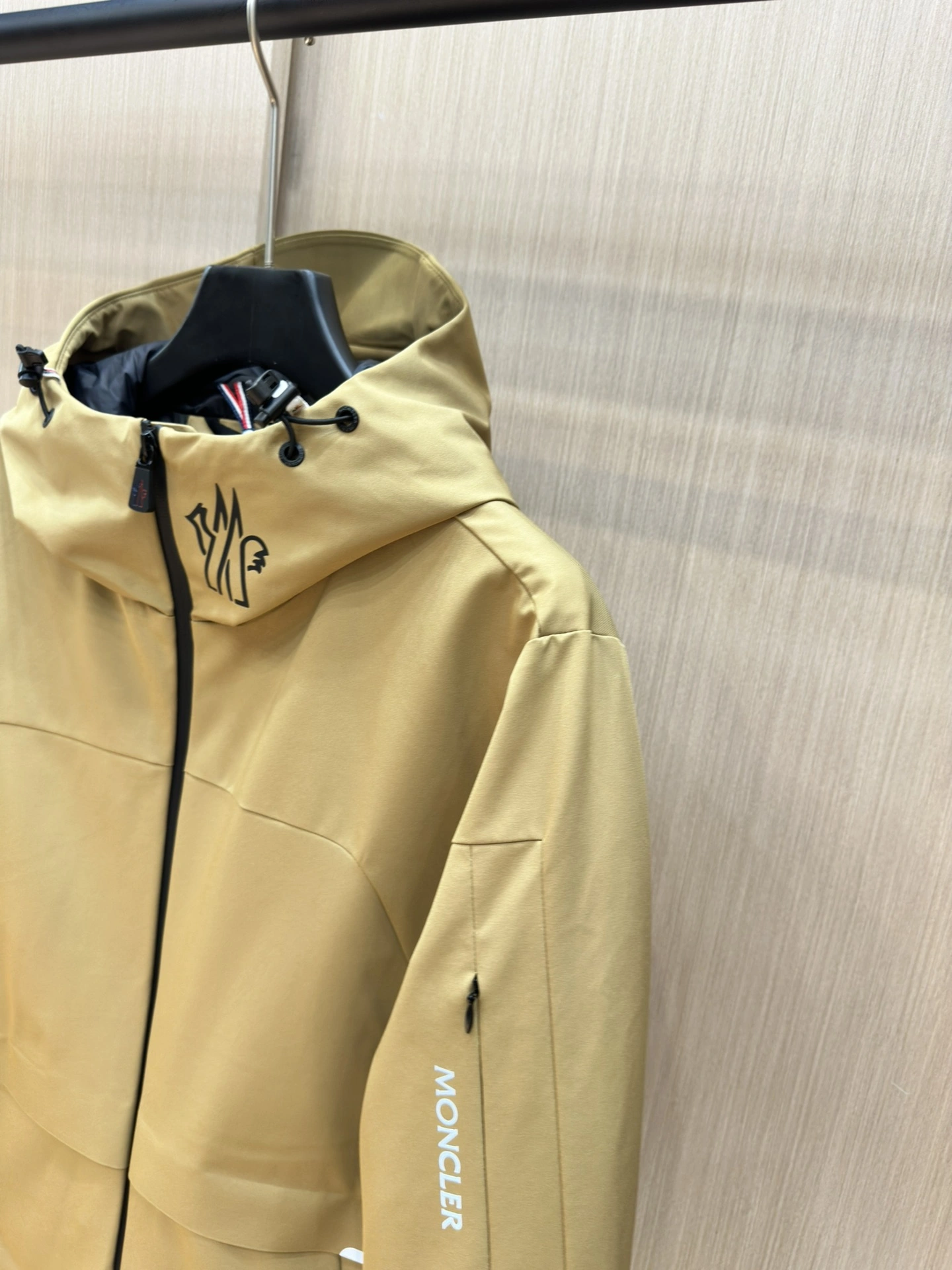 AllSeason Moncler Down Jackets 146260