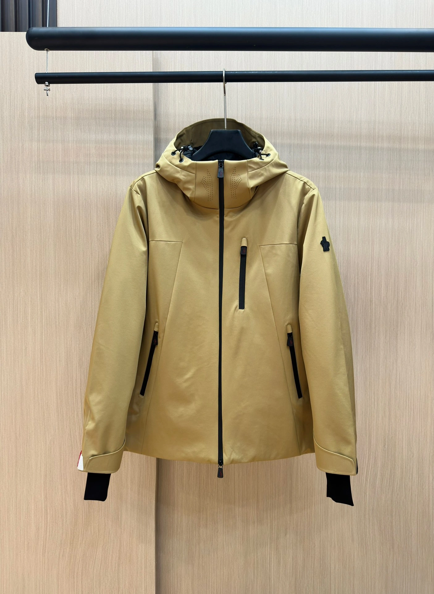 Moncler Down Jackets Packable 146258