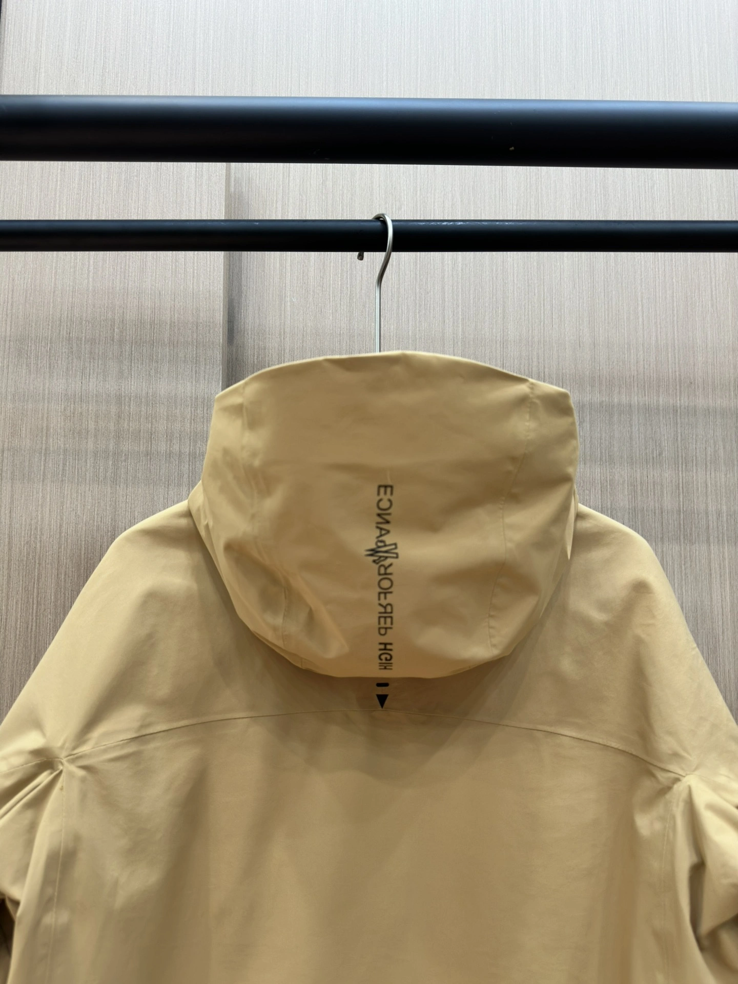 Moncler Down Jackets Packable 146258