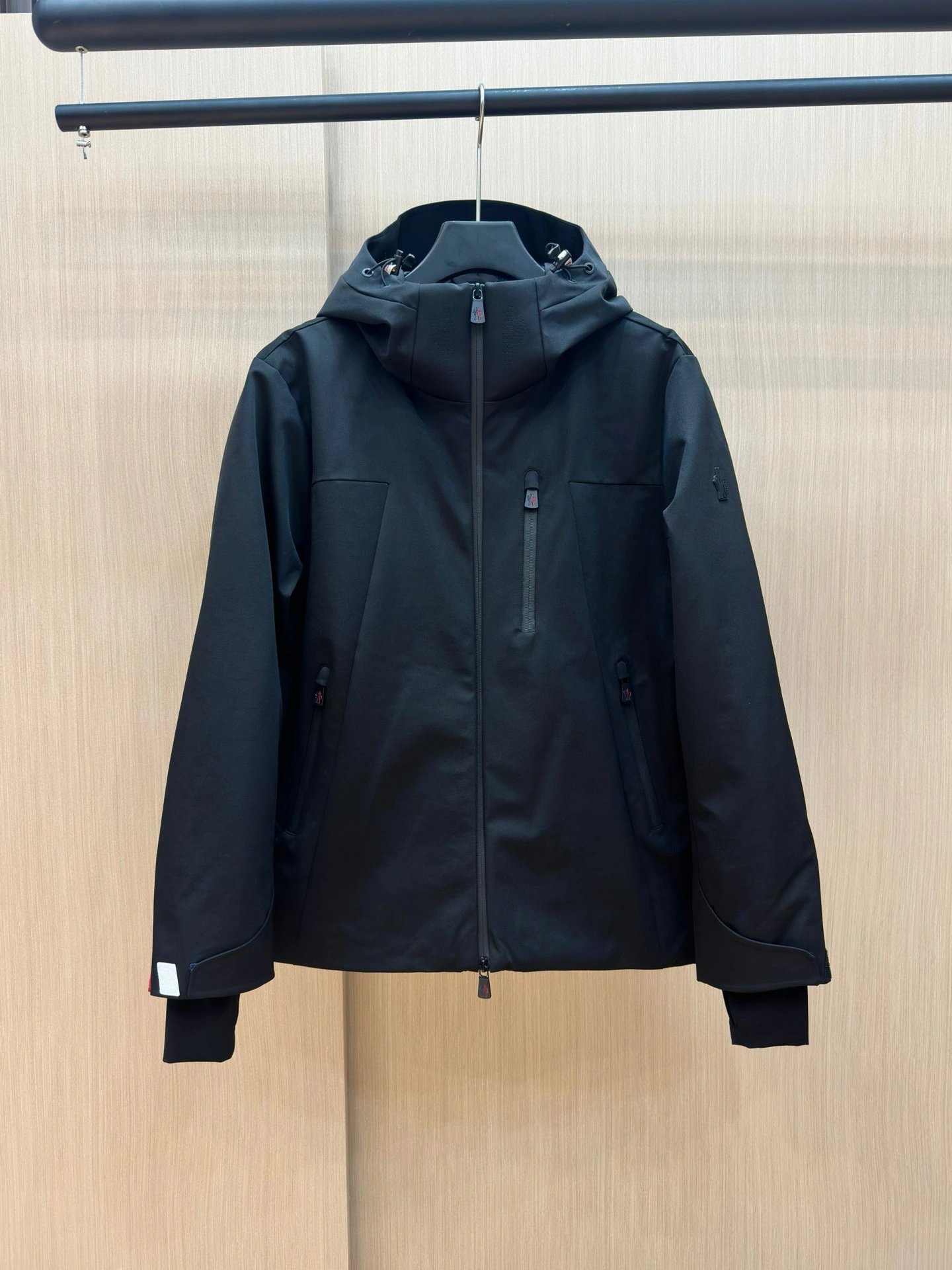 Moncler Down Jackets Elegant 146248