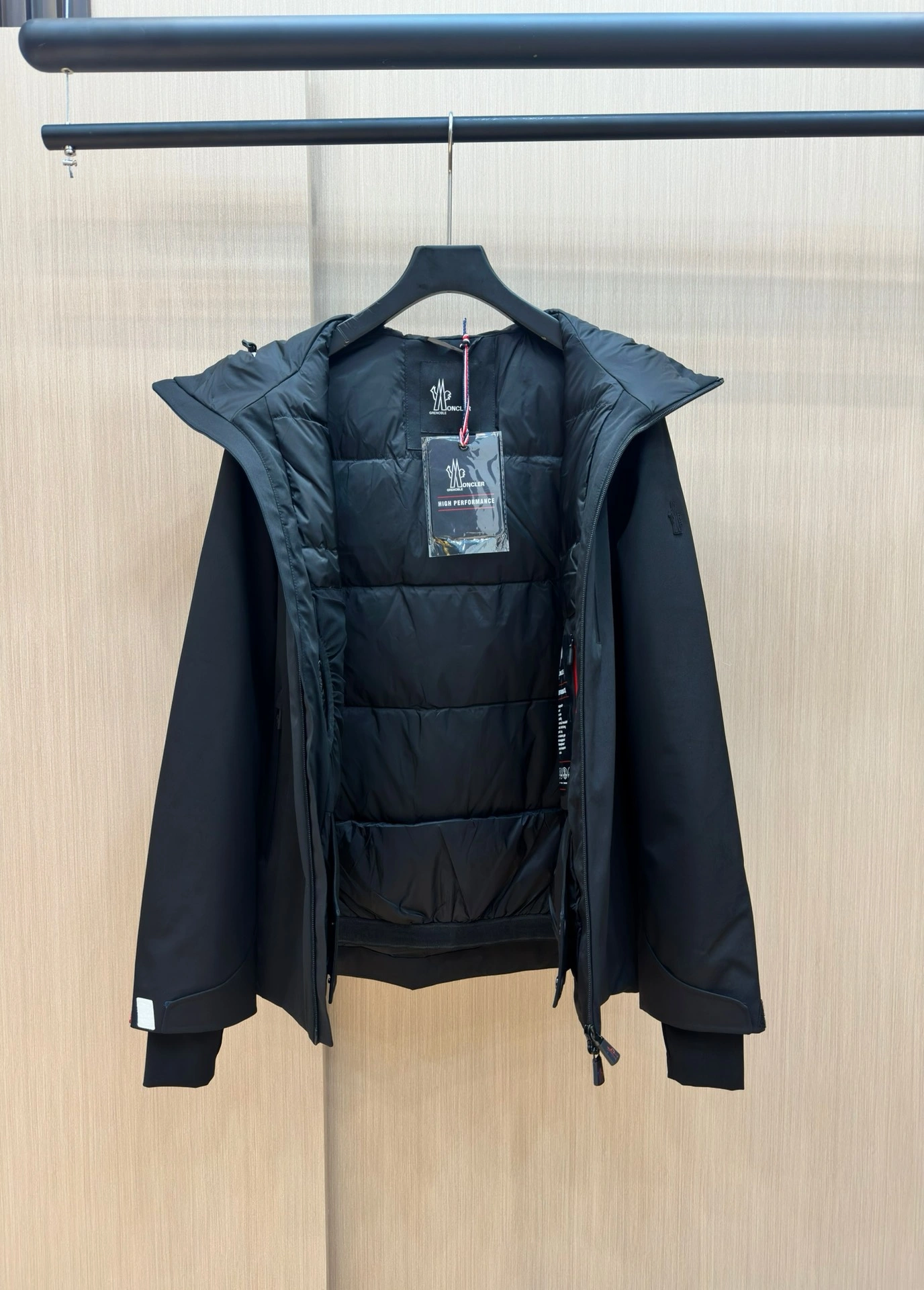 Moncler Down Jackets Elegant 146248