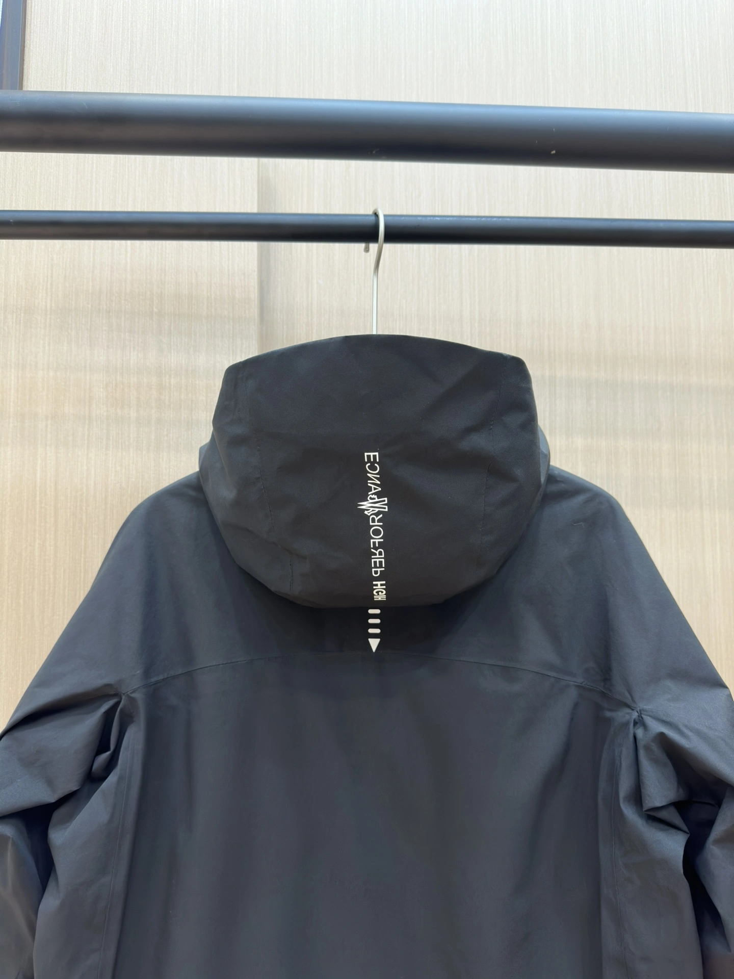 Moncler Down Jackets Elegant 146248