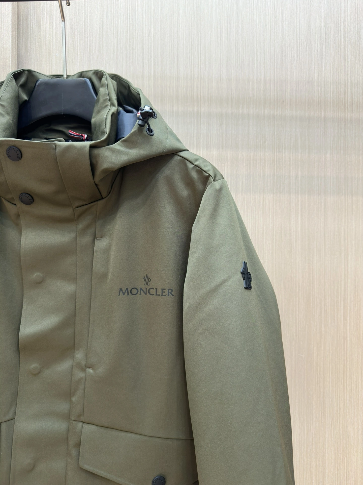 Moncler Down Jackets Elegant 146250