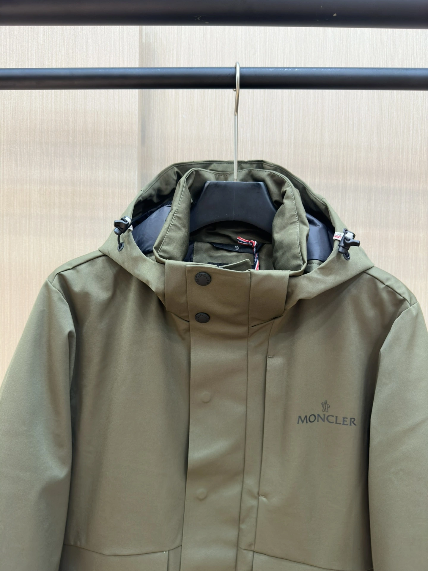 Moncler Down Jackets Elegant 146250