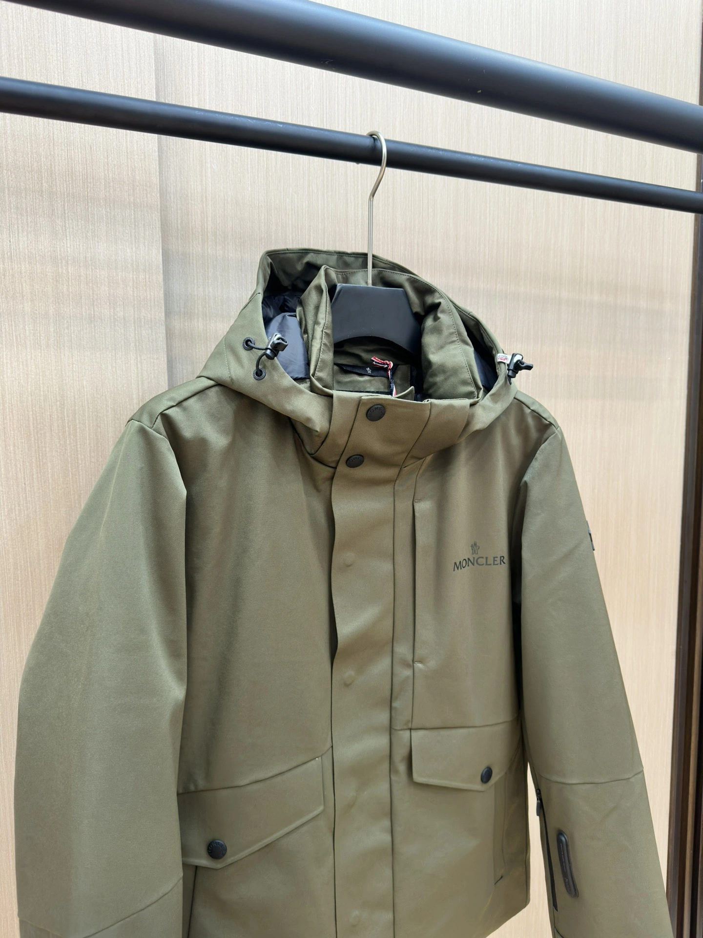 Moncler Down Jackets Elegant 146250