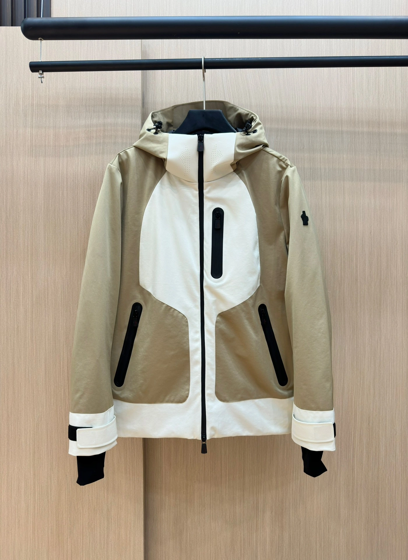 Moncler Down Jackets SunProtective 146251