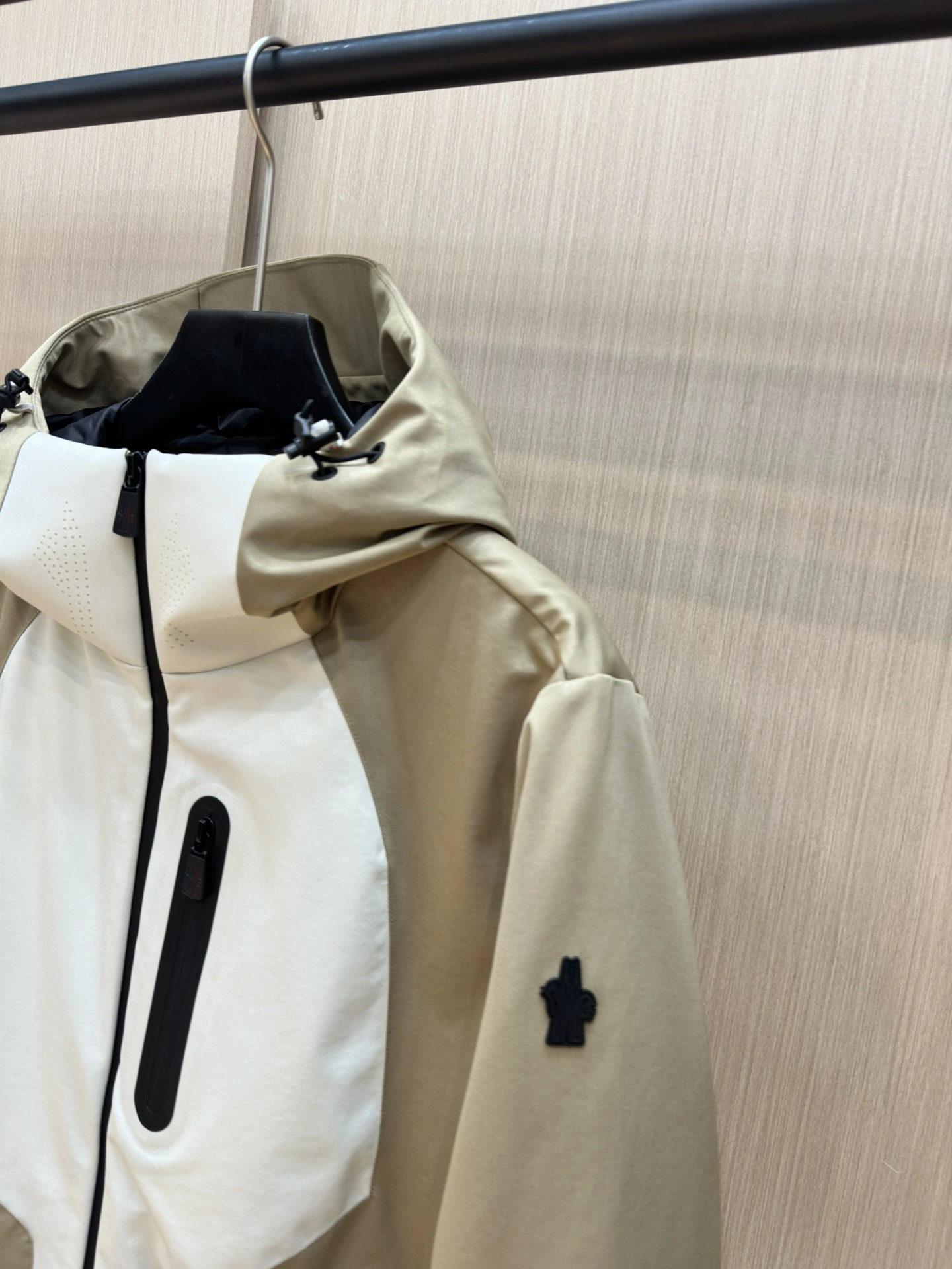 Moncler Down Jackets SunProtective 146251