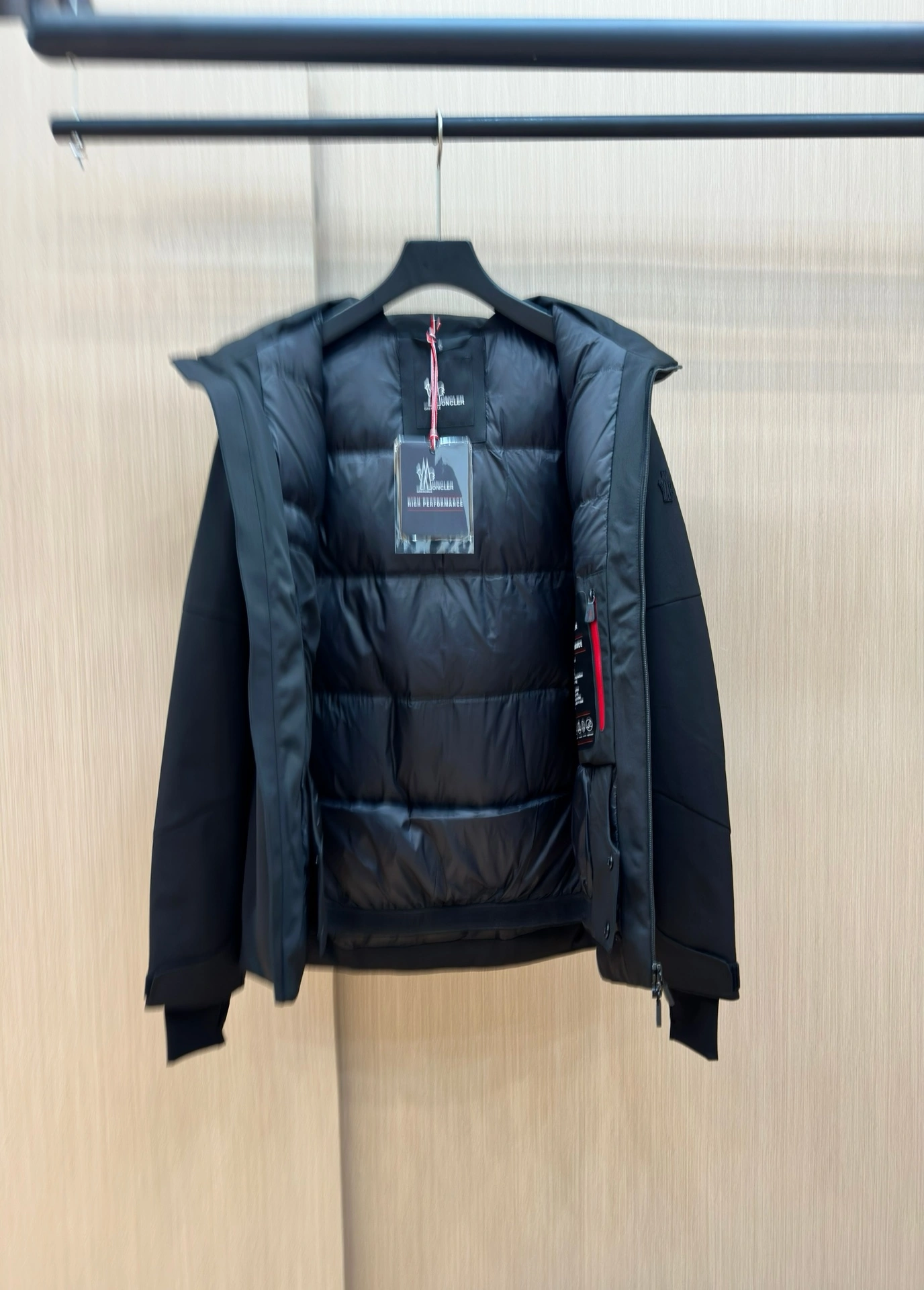 Moncler Down Jackets Breathable 146252