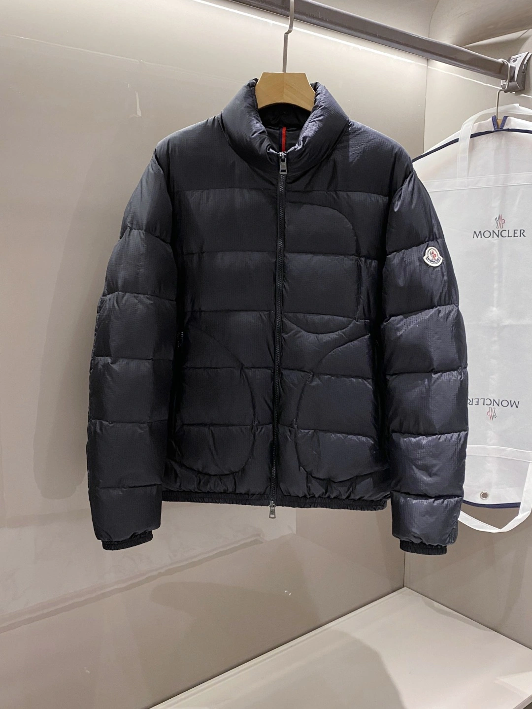 Moncler Down Jackets SoftTouch 146234